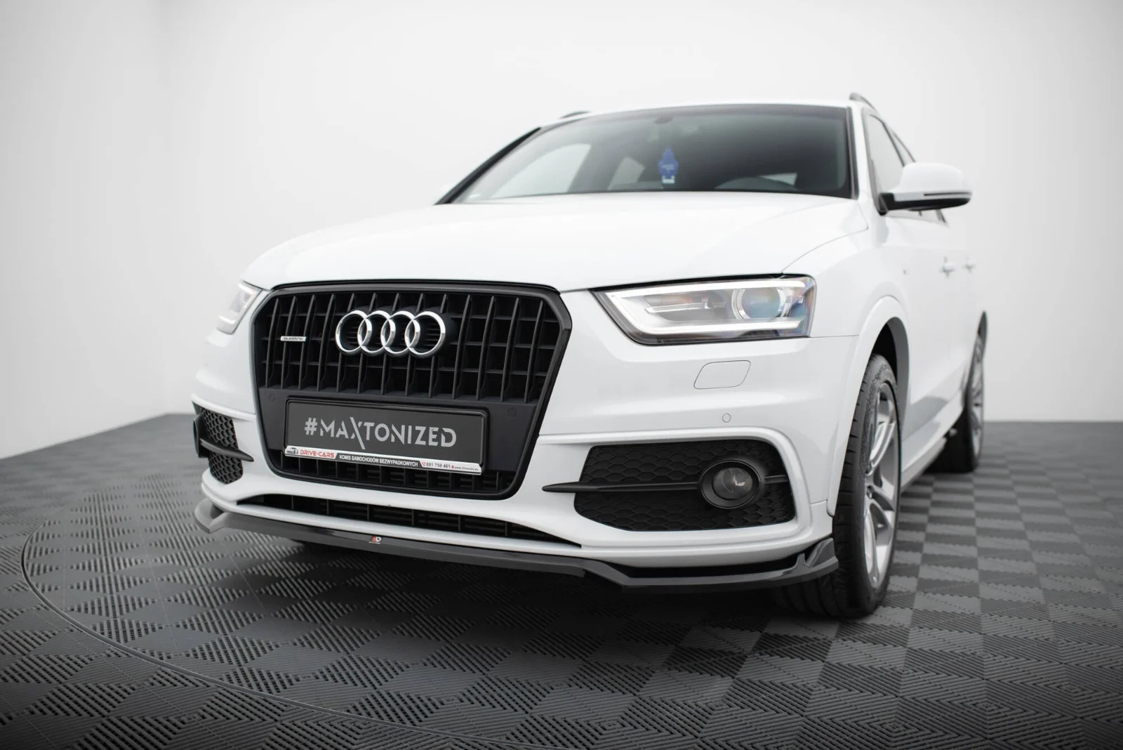 Maxton Design Frontsplitter V.2 für Audi Q3 S line 8U – Schwarz glänzend