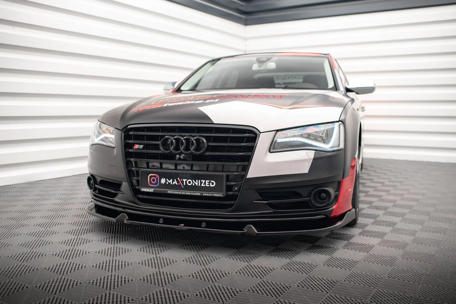 Maxton Design Frontsplitter V.2 für Audi S8 D4 – Schwarz glänzend
