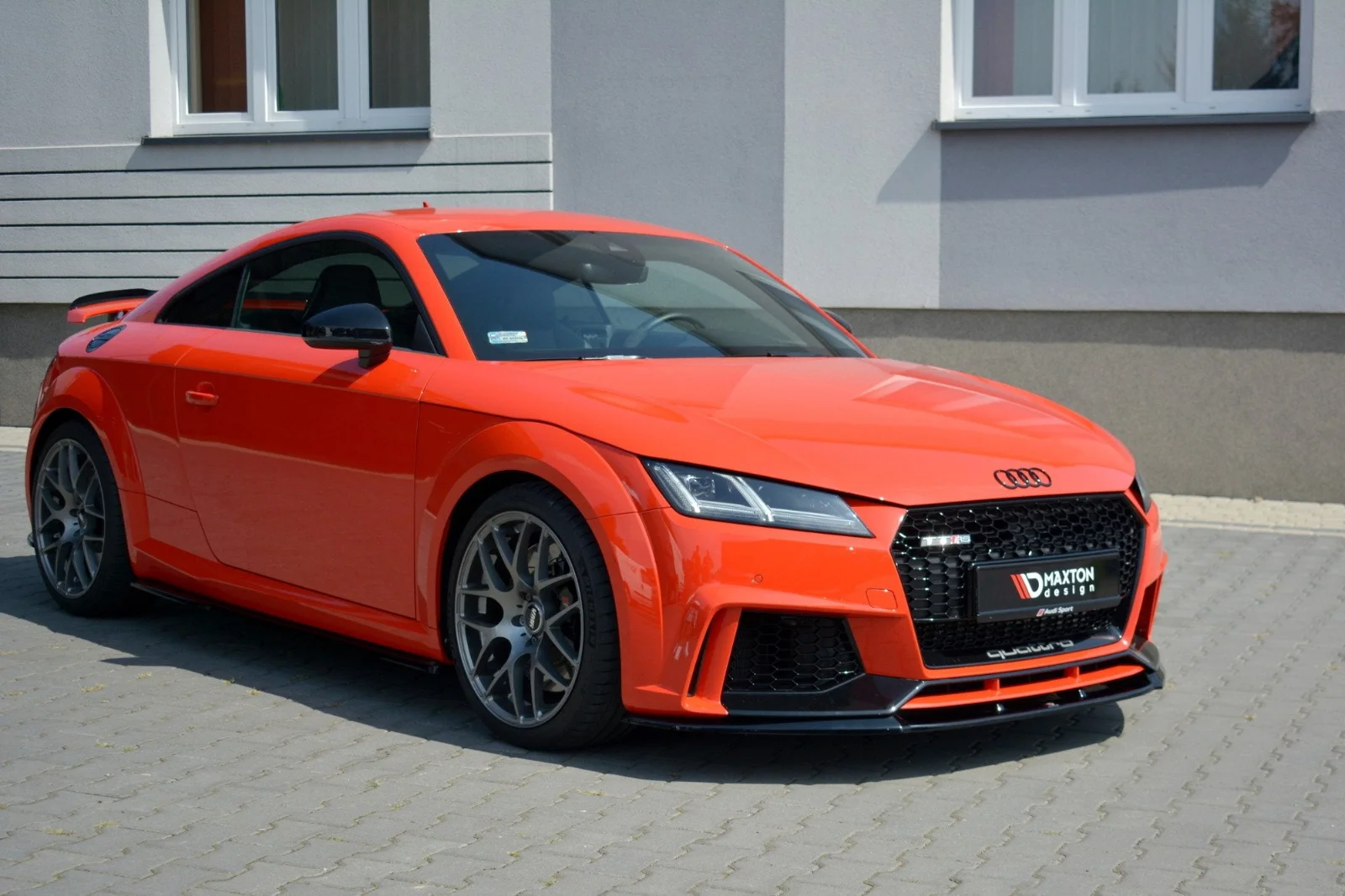 Maxton Design Frontsplitter V.2 für Audi TT RS 8S – Schwarz glänzend