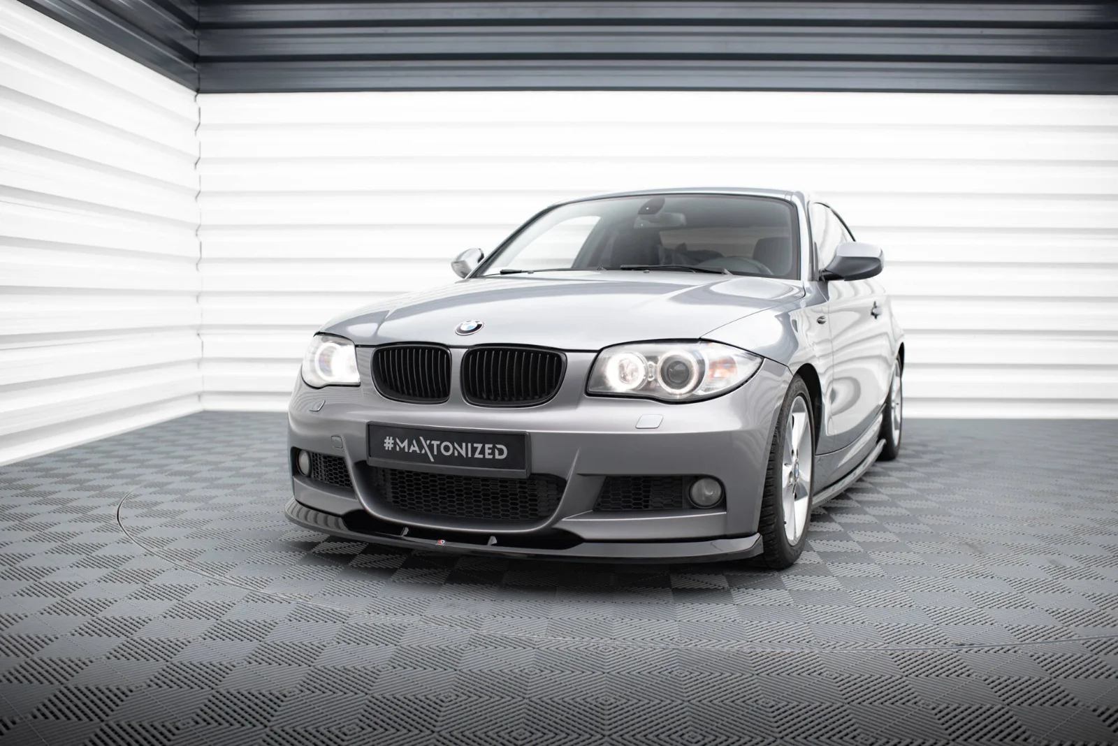 Maxton Design Frontsplitter V.2 für BMW 1er M-Paket E82 – Schwarz glänzend