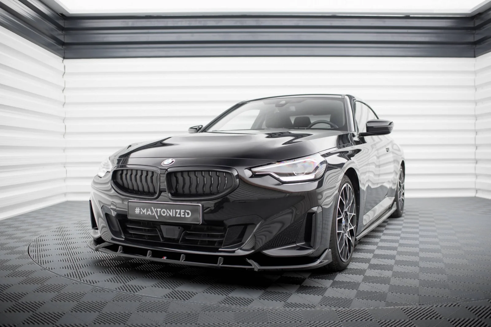 Maxton Design Frontsplitter V.2 für BMW 2er G42 – Schwarz glänzend