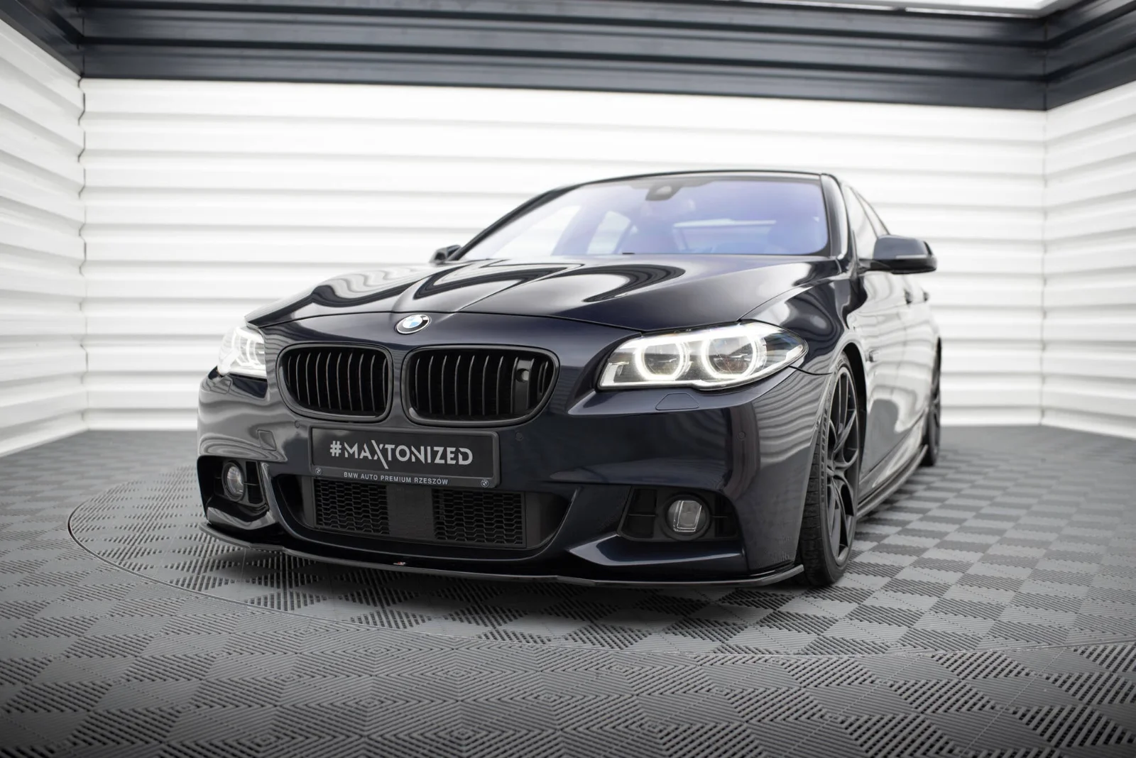 Maxton Design Frontsplitter V.2 für BMW 5er M-Paket F10 F11 – Schwarz glänzend