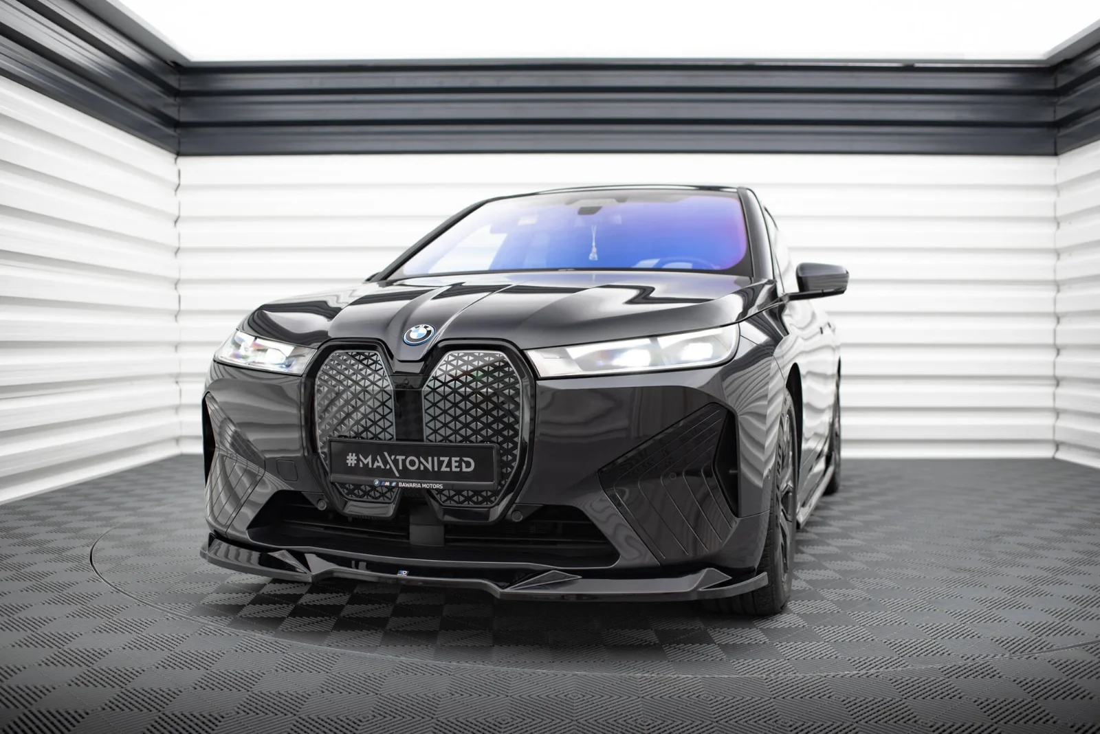 Maxton Design Frontsplitter V.2 für BMW iX M-Paket i20 – Schwarz glänzend