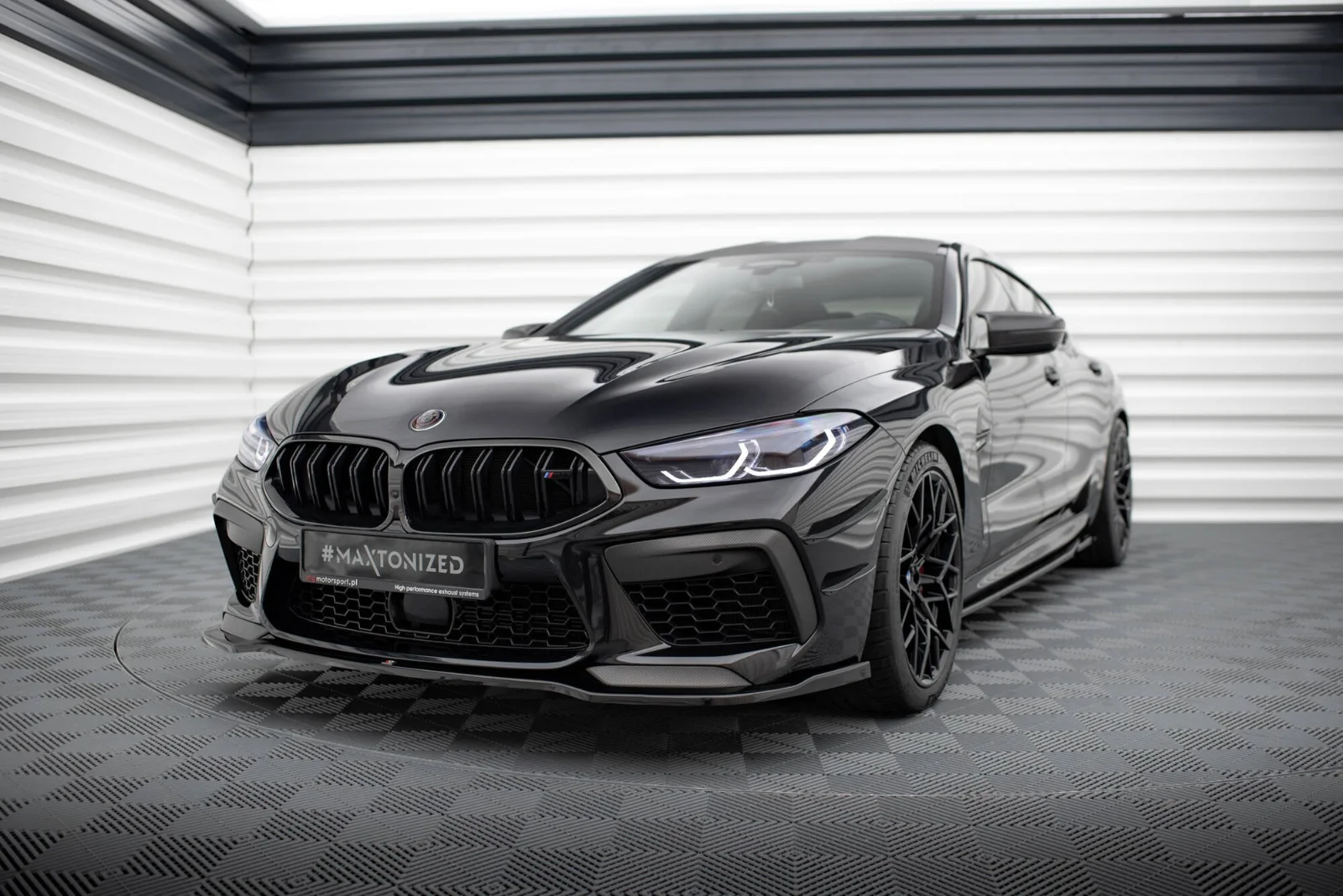 Maxton Design Frontsplitter V.2 für BMW M8 F93 F92 – Schwarz glänzend