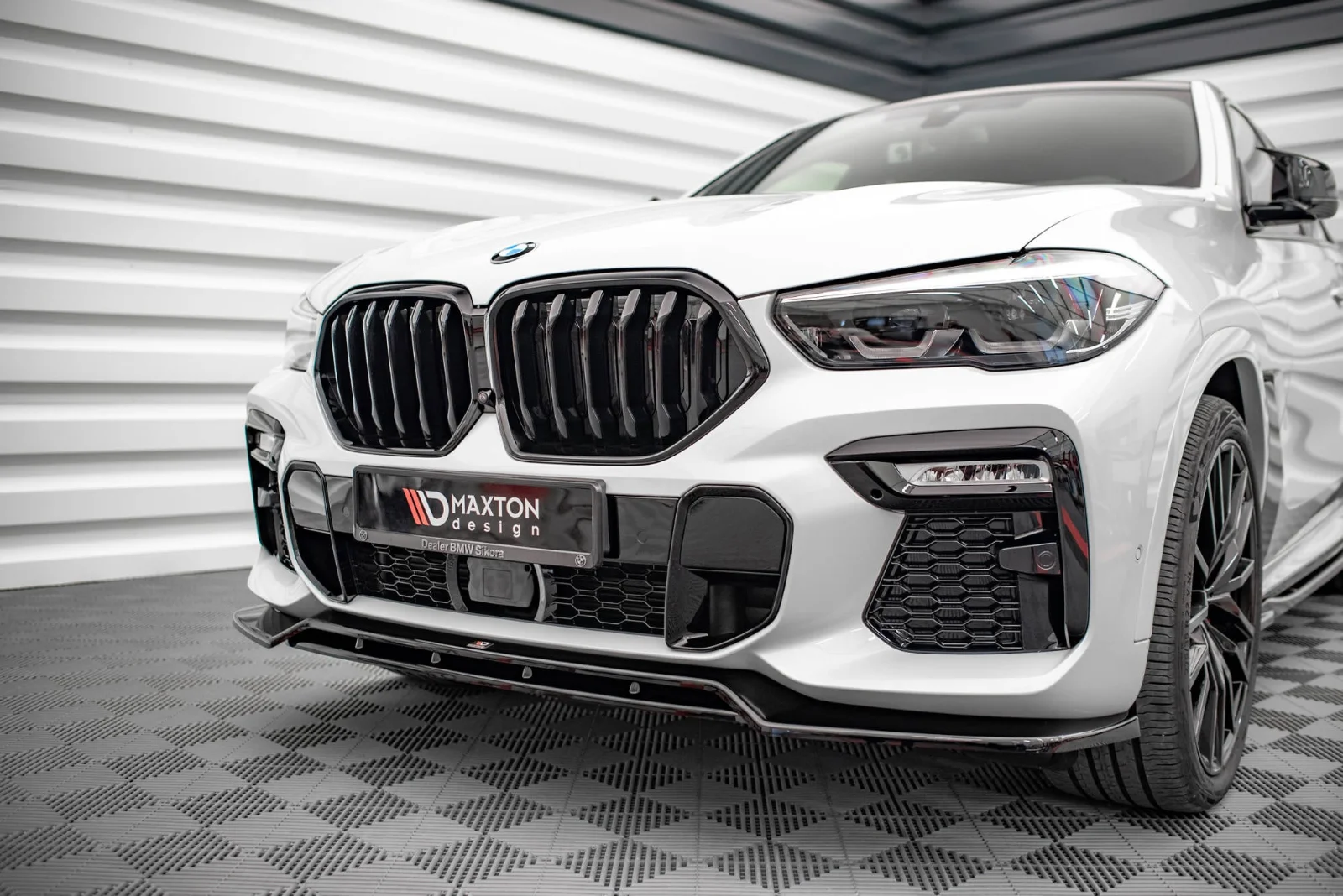 Maxton Design Frontsplitter V.2 für BMW X6 M-Paket G06 – Schwarz glänzend