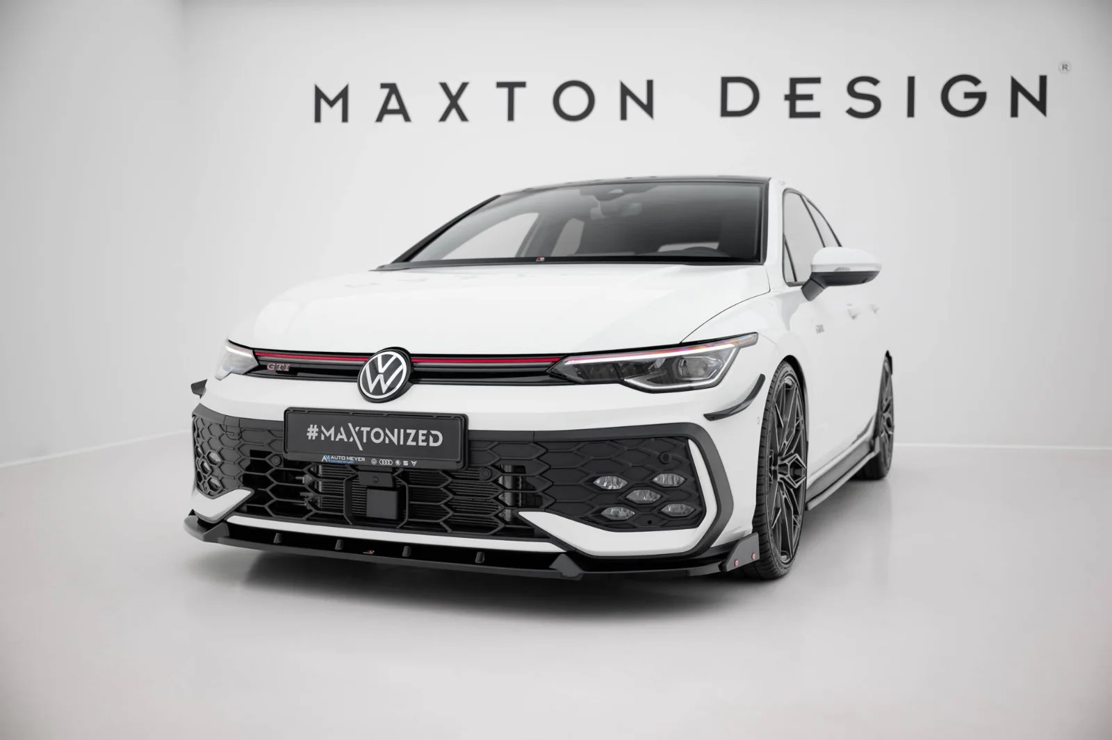 Maxton Frontsplitter V.2 für VW Golf 8 GTI GTE R-Line FL – Schwarz glänzend – VW-GO-8F-GTI-FD2G+FSF1B