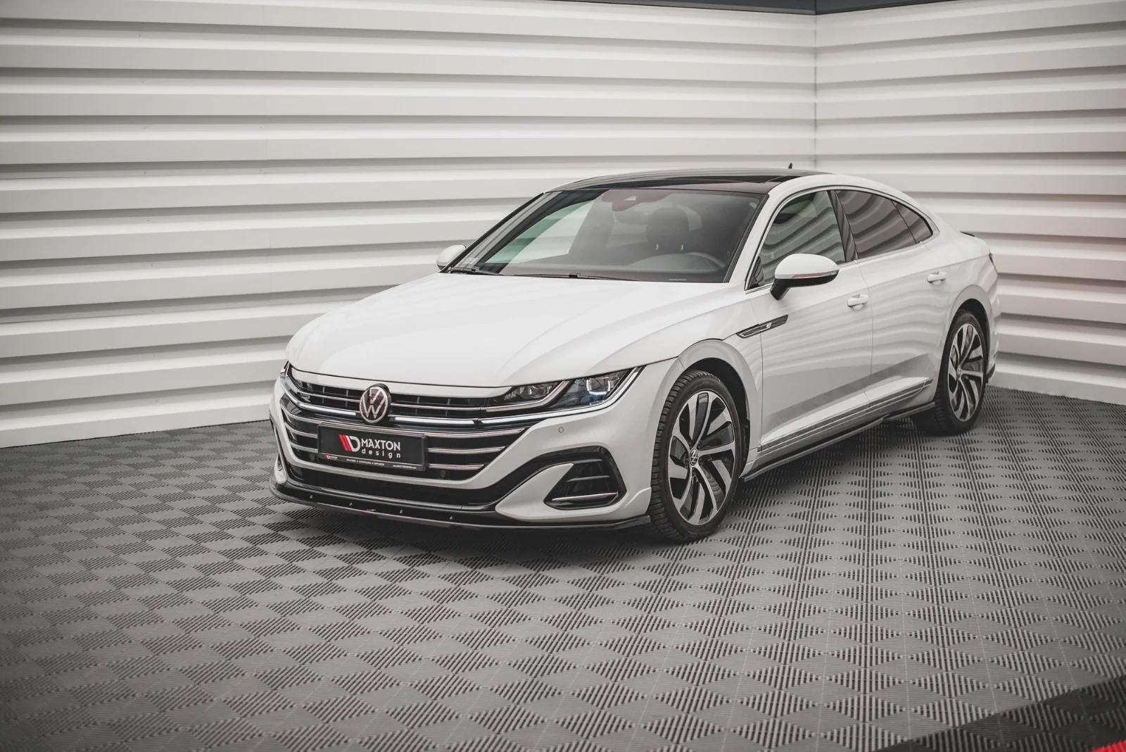 Maxton Design Frontsplitter V.2 für VW Arteon R-Line Mk1 FL – Schwarz glänzend