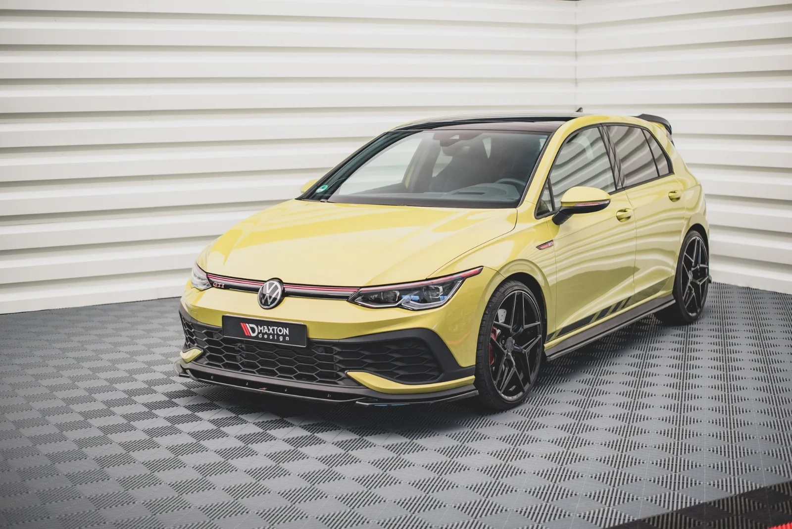 Maxton Design Frontsplitter V.2 für VW Golf 8 GTI Clubsport – Schwarz glänzend