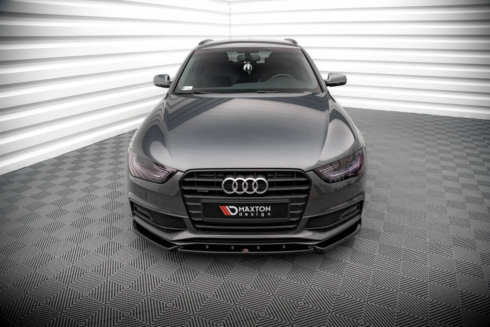 Maxton Design Frontsplitter V.3 für Audi A4 S line S4 B8 FL – Schwarz glänzend