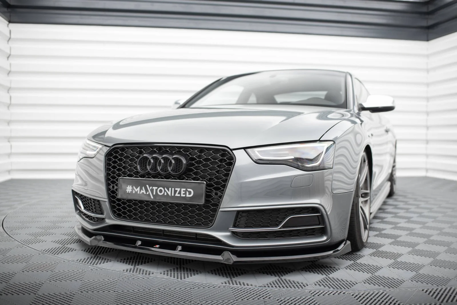 Maxton Design Frontsplitter V.3 für Audi S5 A5 S line 8T FL – Schwarz glänzend