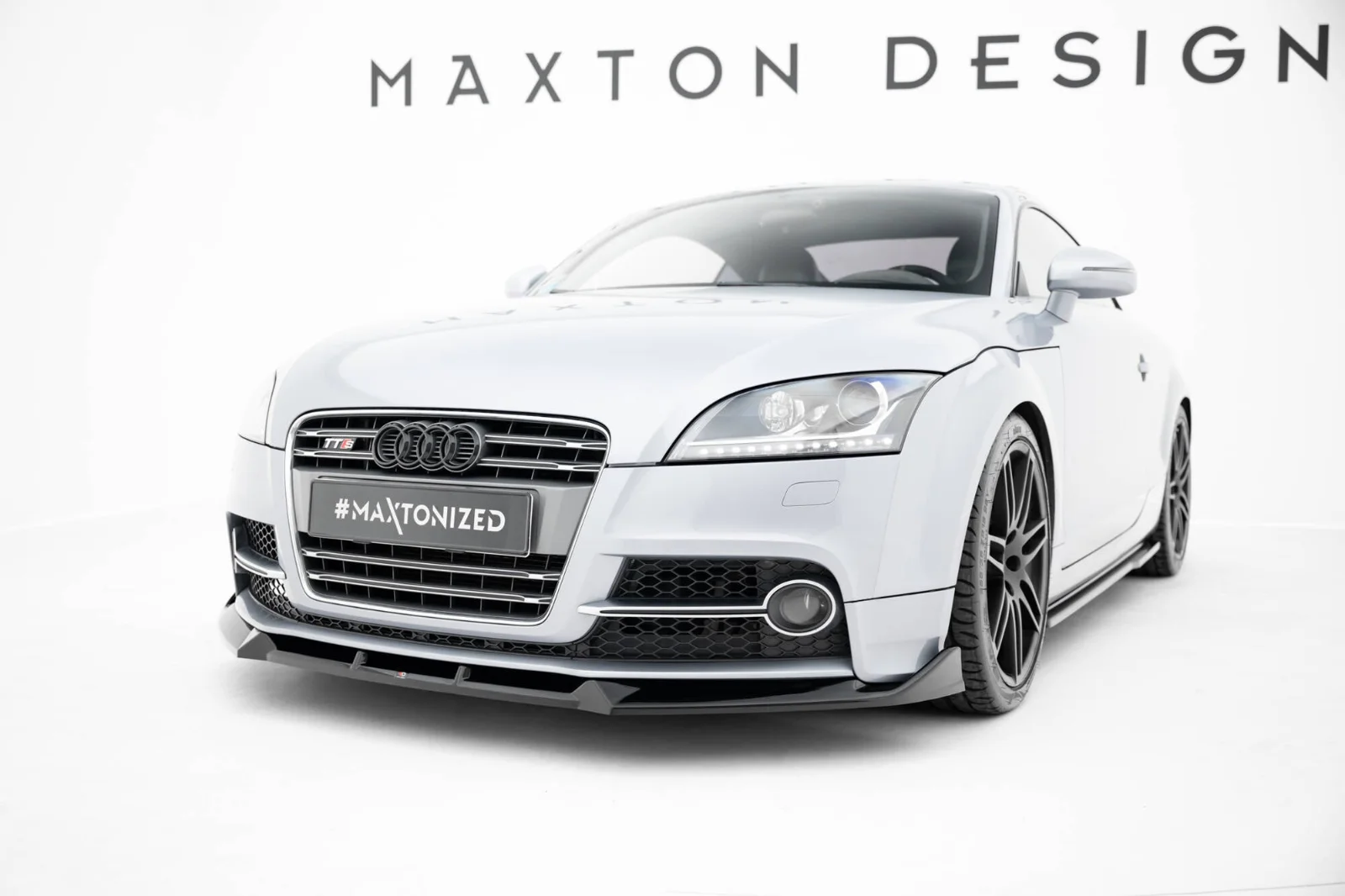 Maxton Design Frontsplitter V.3 für Audi TT S line 8J FL – Schwarz glänzend