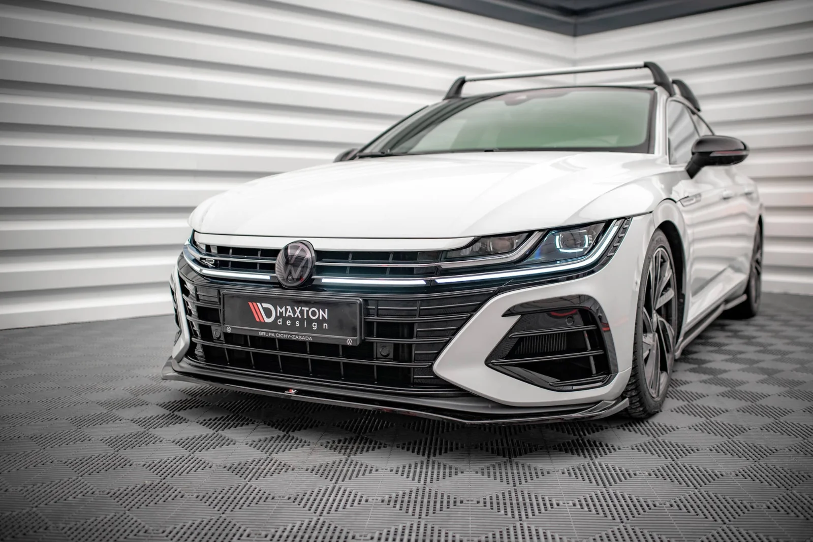 Maxton Design Frontsplitter V.3 für VW Arteon R Mk1 FL – Schwarz glänzend