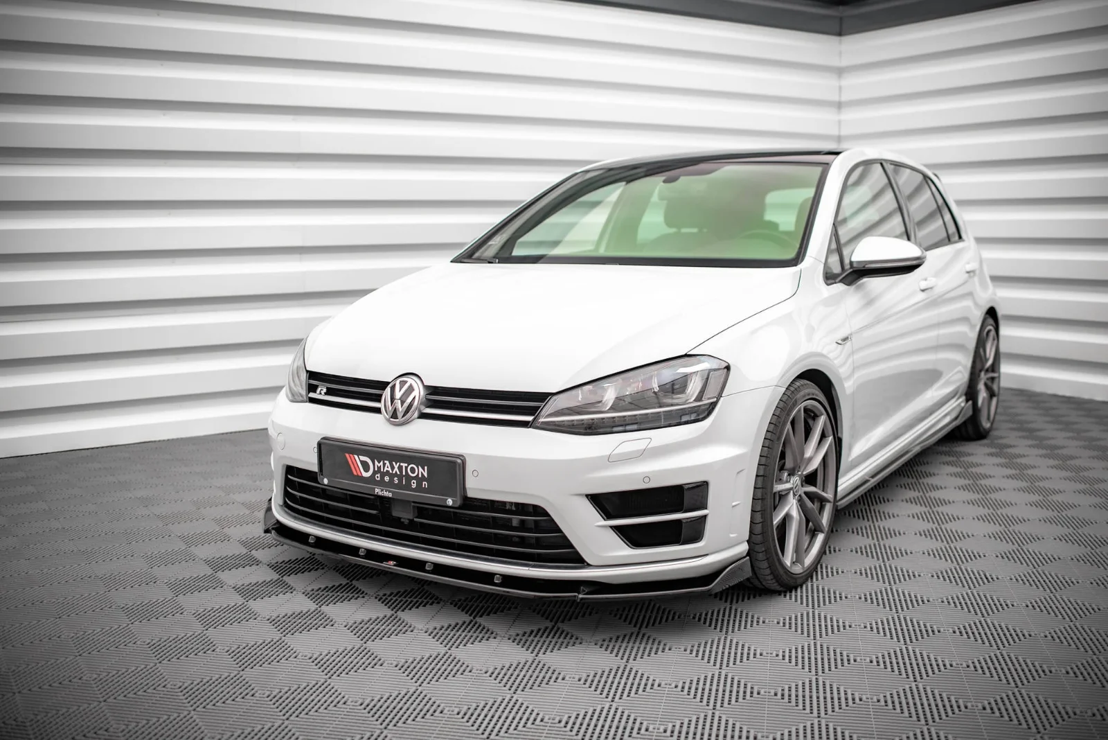 Maxton Design Frontsplitter V.3 für VW Golf 7 R R-Line – Schwarz glänzend