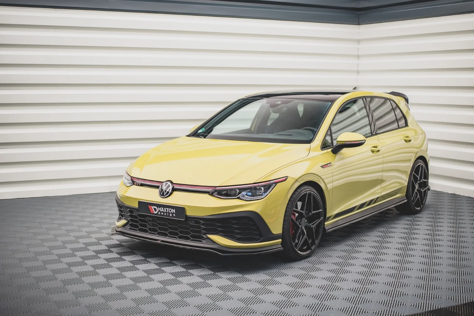 Maxton Design Frontsplitter V.3 für VW Golf 8 GTI Clubsport – Schwarz glänzend