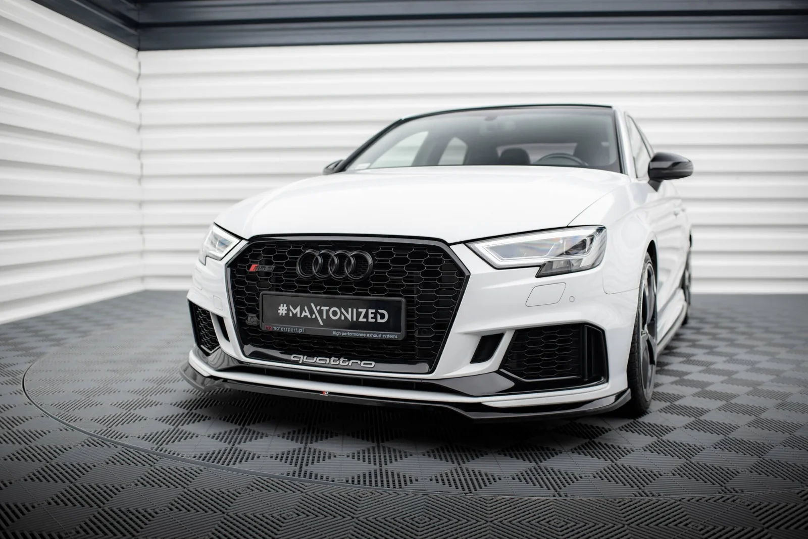 Maxton Design Frontsplitter V.5 für Audi RS3 8V FL – Schwarz glänzend