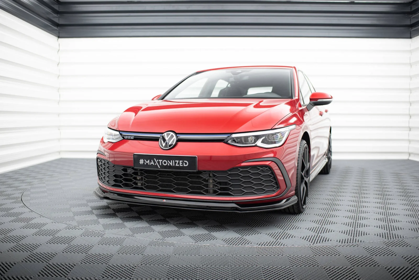 Maxton Frontsplitter V.6 für VW Golf 8 GTI GTE GTD R-Line – Schwarz glänzend