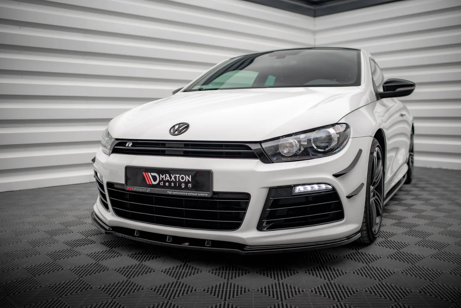 Maxton Design Frontsplitter für VW Scirocco Mk3 R – Schwarz glänzend