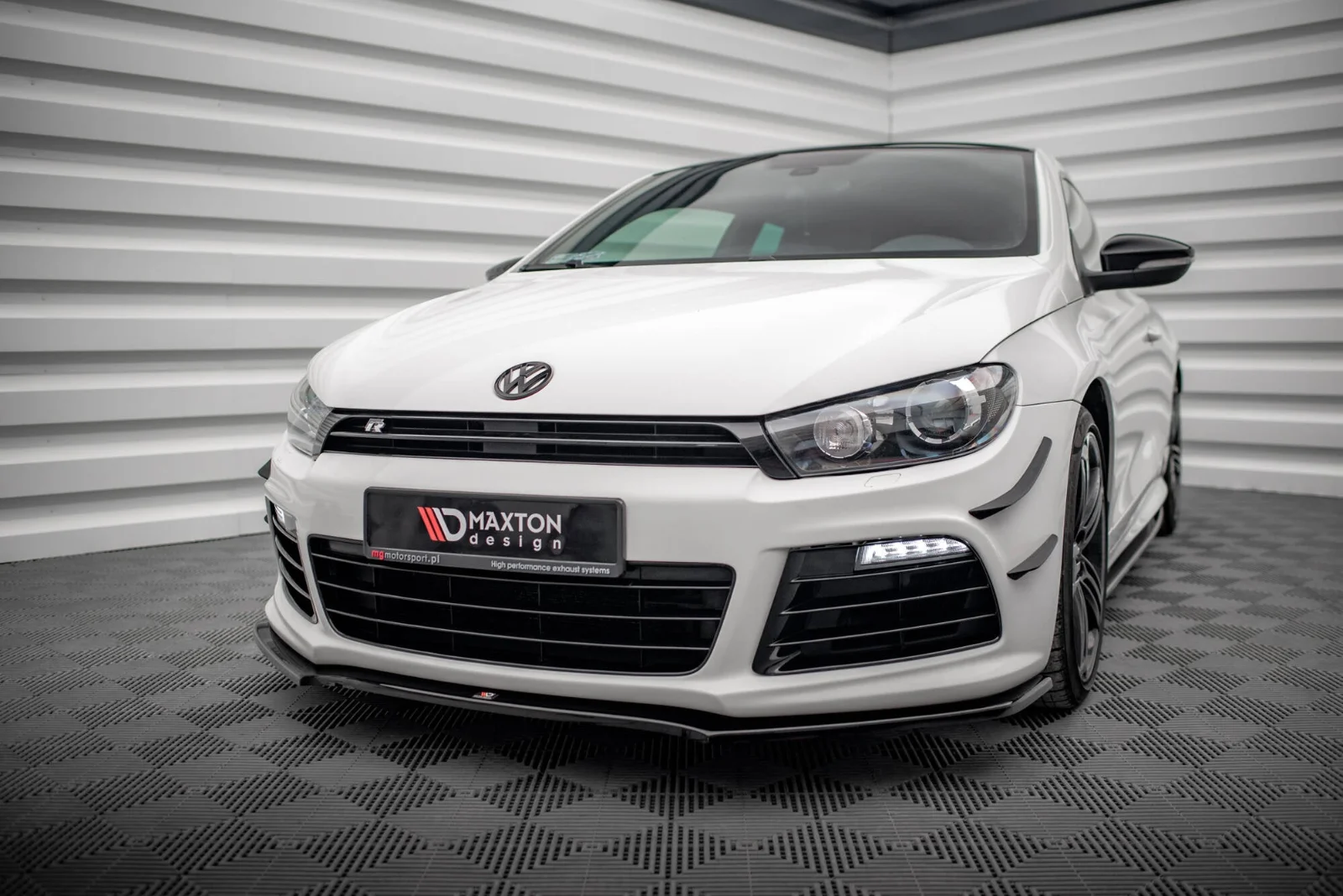 Maxton Design Frontsplitter für VW Scirocco Mk3 R Ver2 – Schwarz glänzend