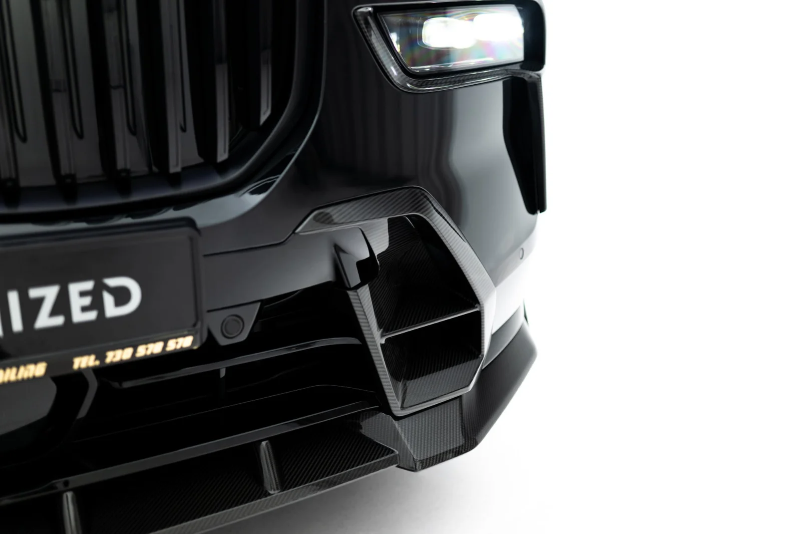 Maxton Design Frontstoßstange für BMW X7 M-Paket G07 FL – Sichtcarbon – CF-BM-X7-07F-MPACK-G1-245-P
