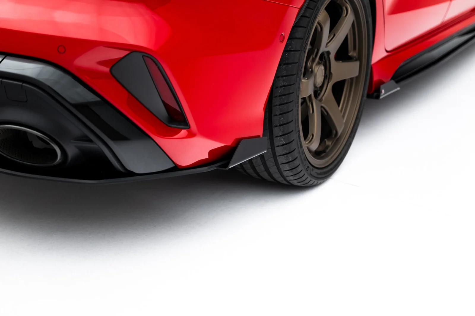 Maxton Design Heck-Seitenflaps für Audi RS3 8Y FL – Schwarz matt – AURS38YFSCNC-RSF1G