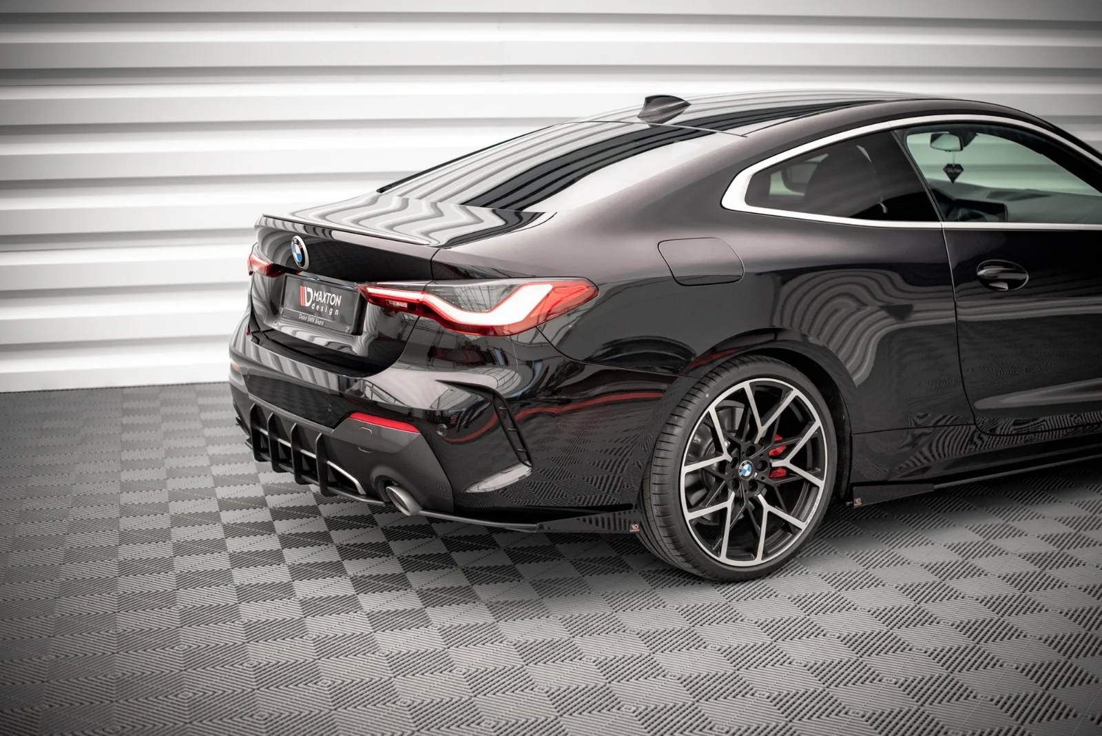 Maxton Heck-Seitenflaps für BMW 4er M-Paket G22 G23 FL – Schwarz matt