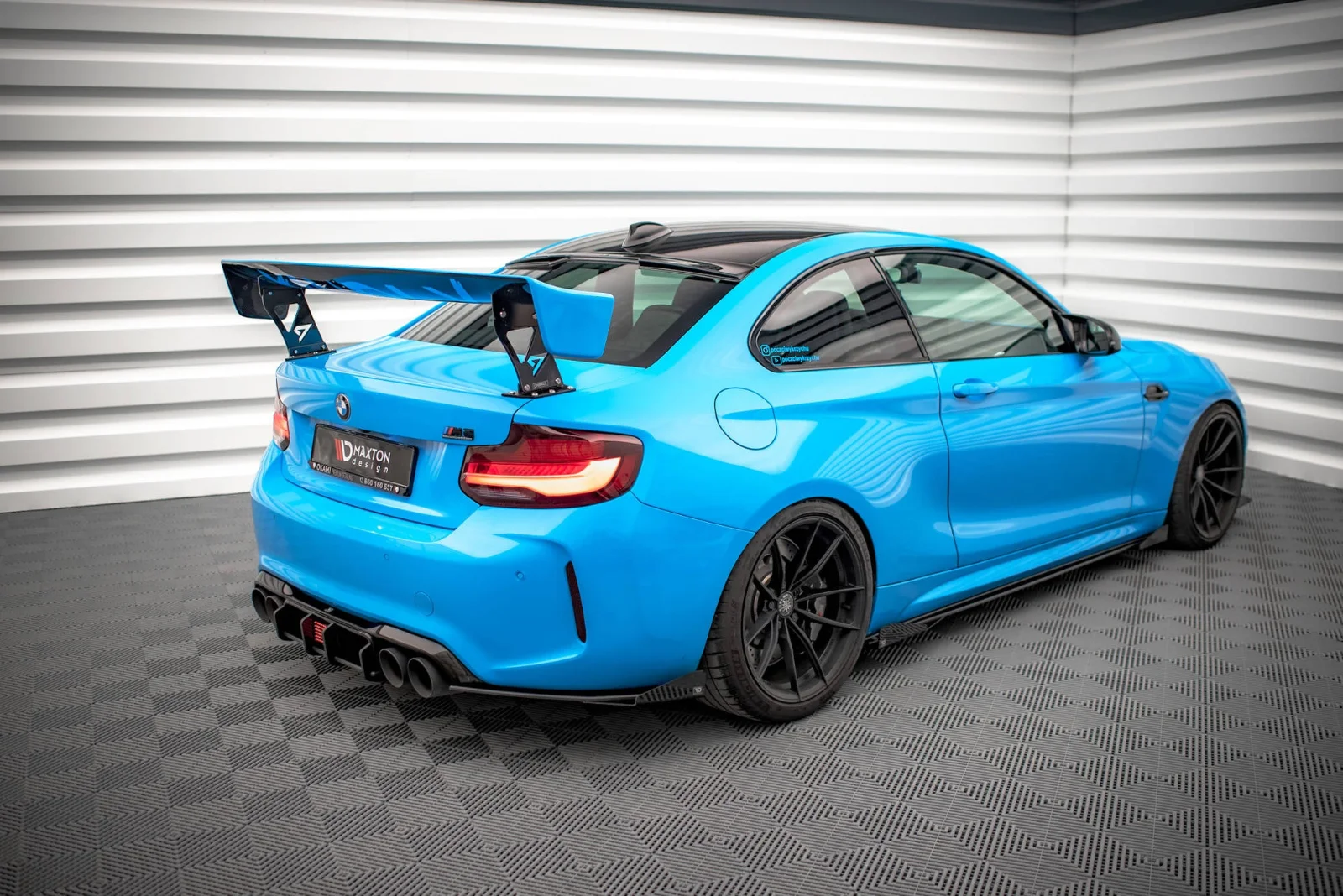 Maxton Design Heck-Seitenflaps für BMW M2 F87 – Schwarz matt