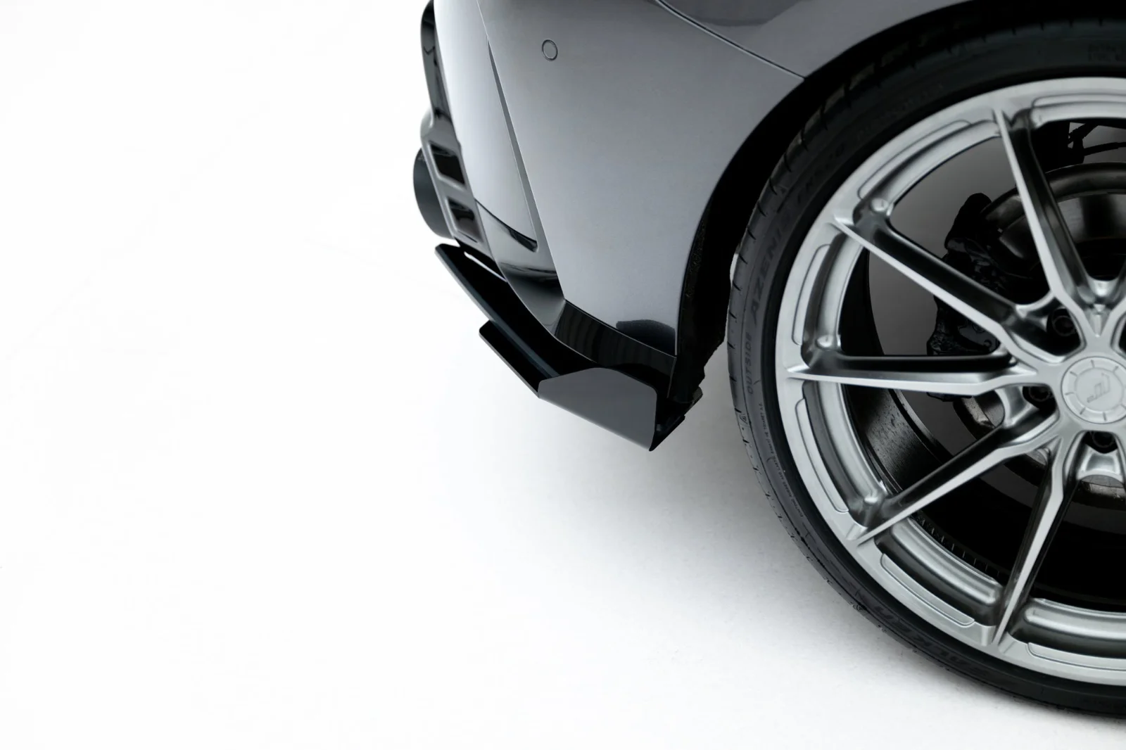 Maxton Heck-Seitenflaps V.2 für BMW M135i F70 1er M-Paket – Schwarz matt
