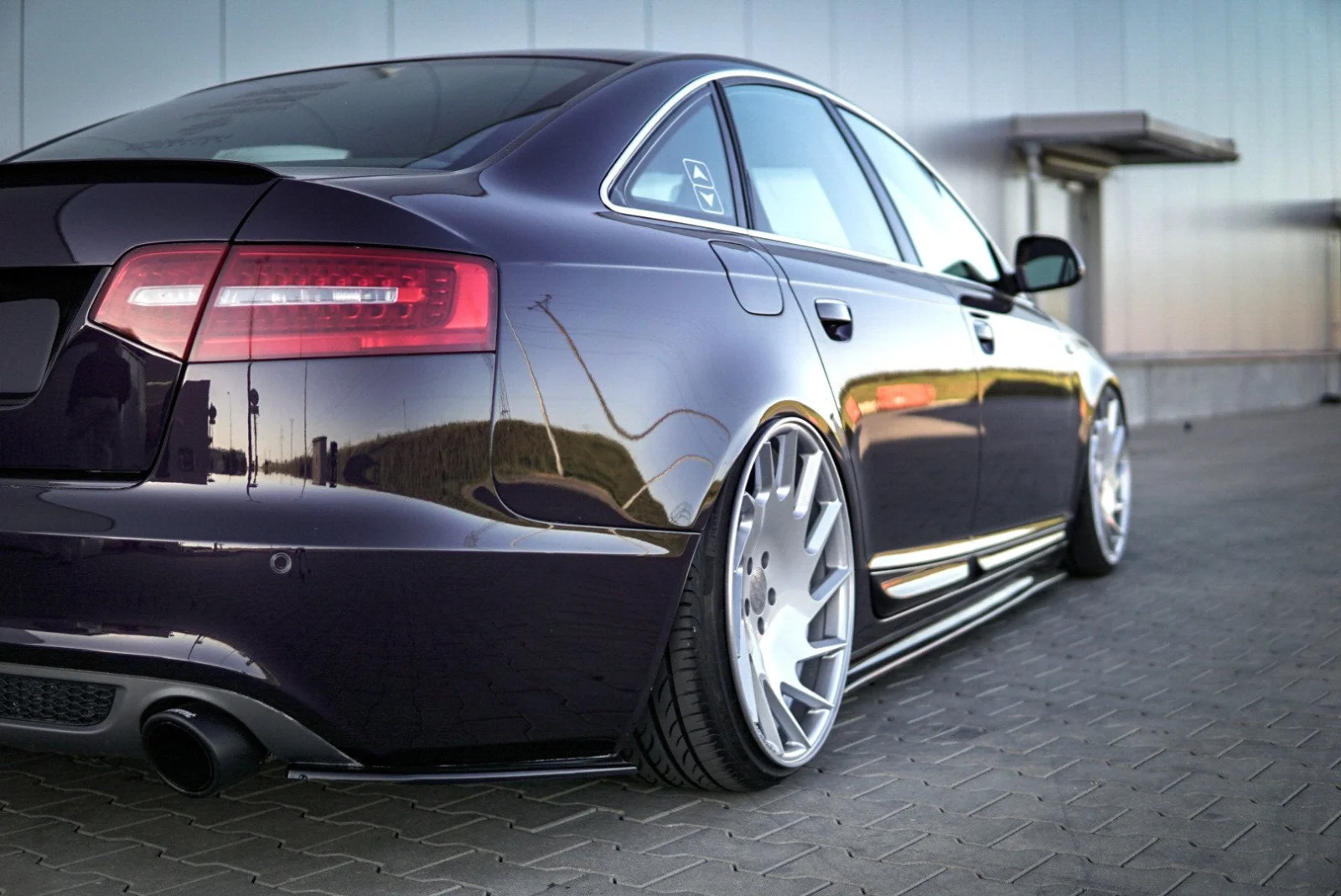 Maxton Design Heck-Seitensplitter für Audi A6 S line C6 FL – Schwarz glänzend