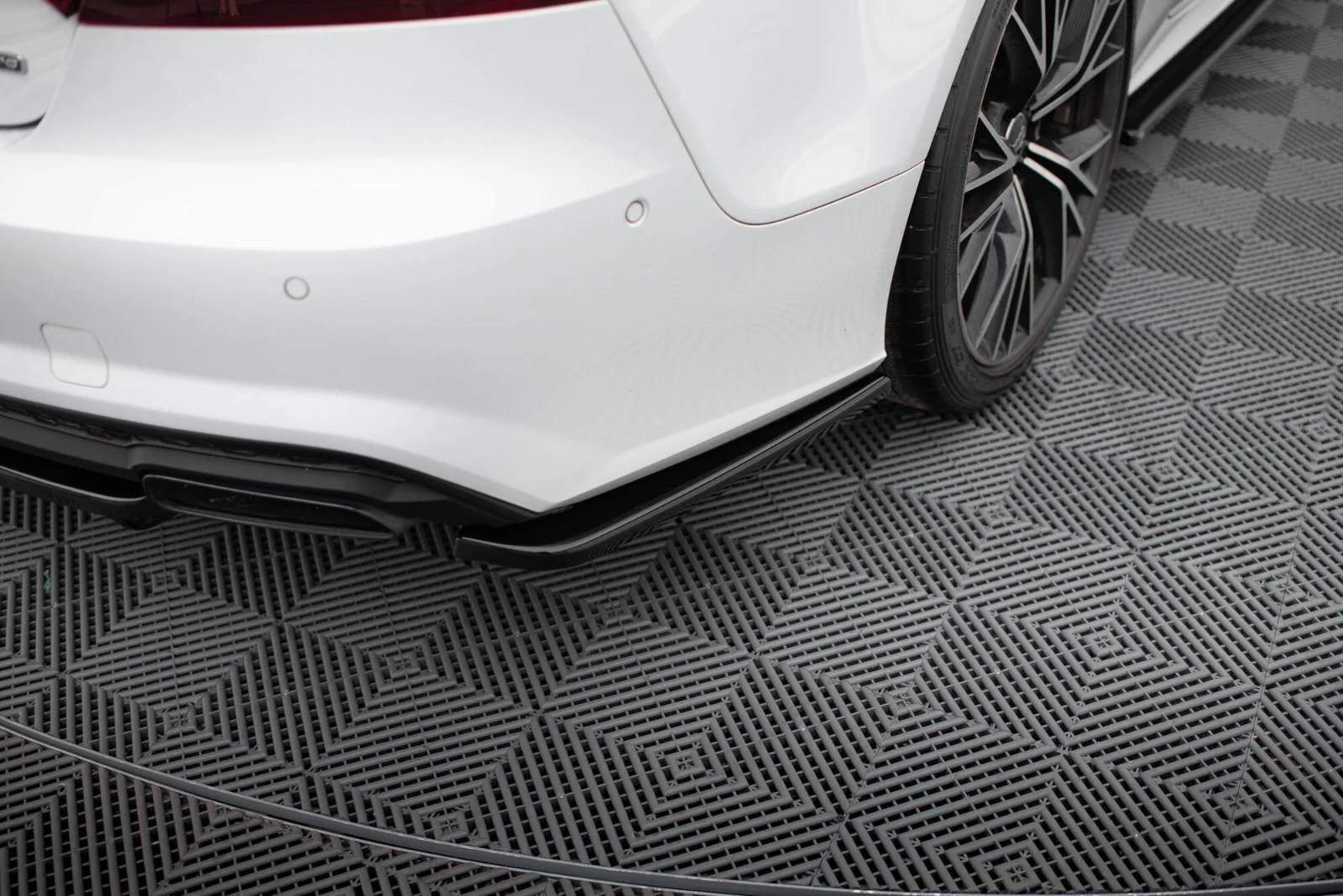Maxton Design Heck-Seitensplitter für Audi A7 S line FL – Schwarz glänzend