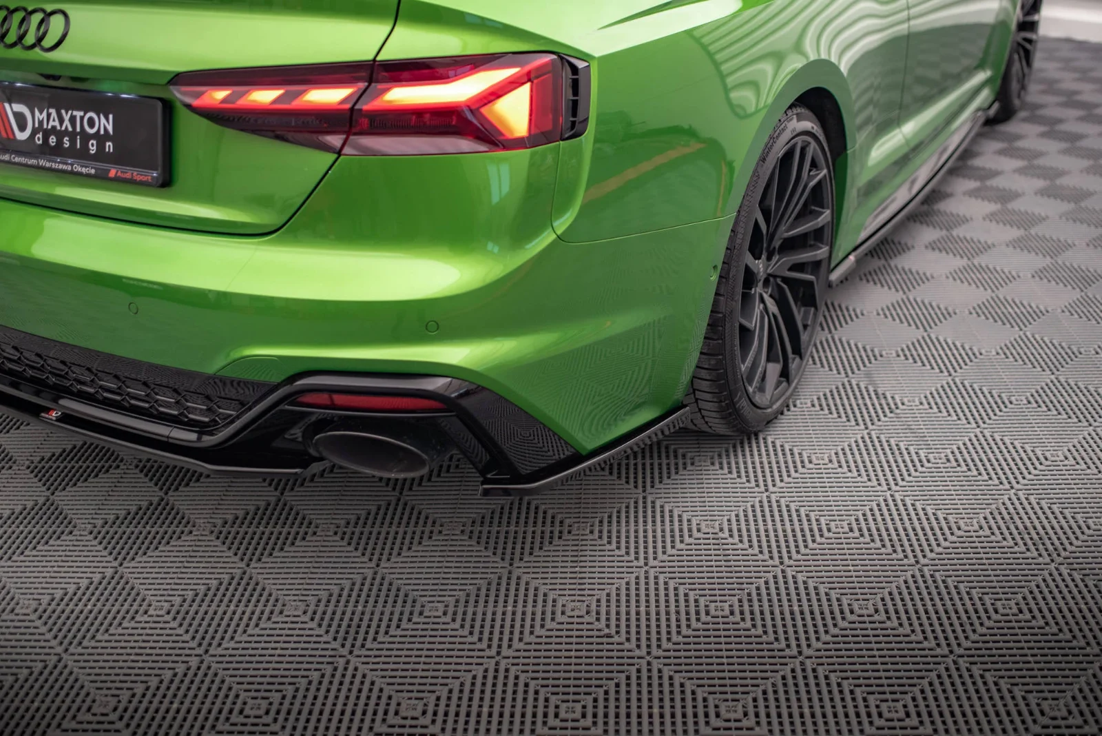 Maxton Design Heck-Seitensplitter für Audi RS5 F5 FL – Schwarz glänzend