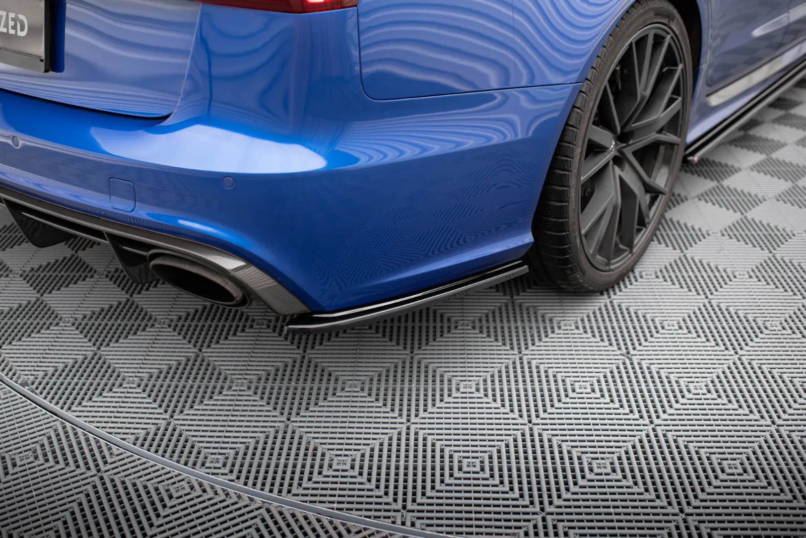 Maxton Design Heck-Seitensplitter für Audi RS6 C7 FL – Schwarz glänzend