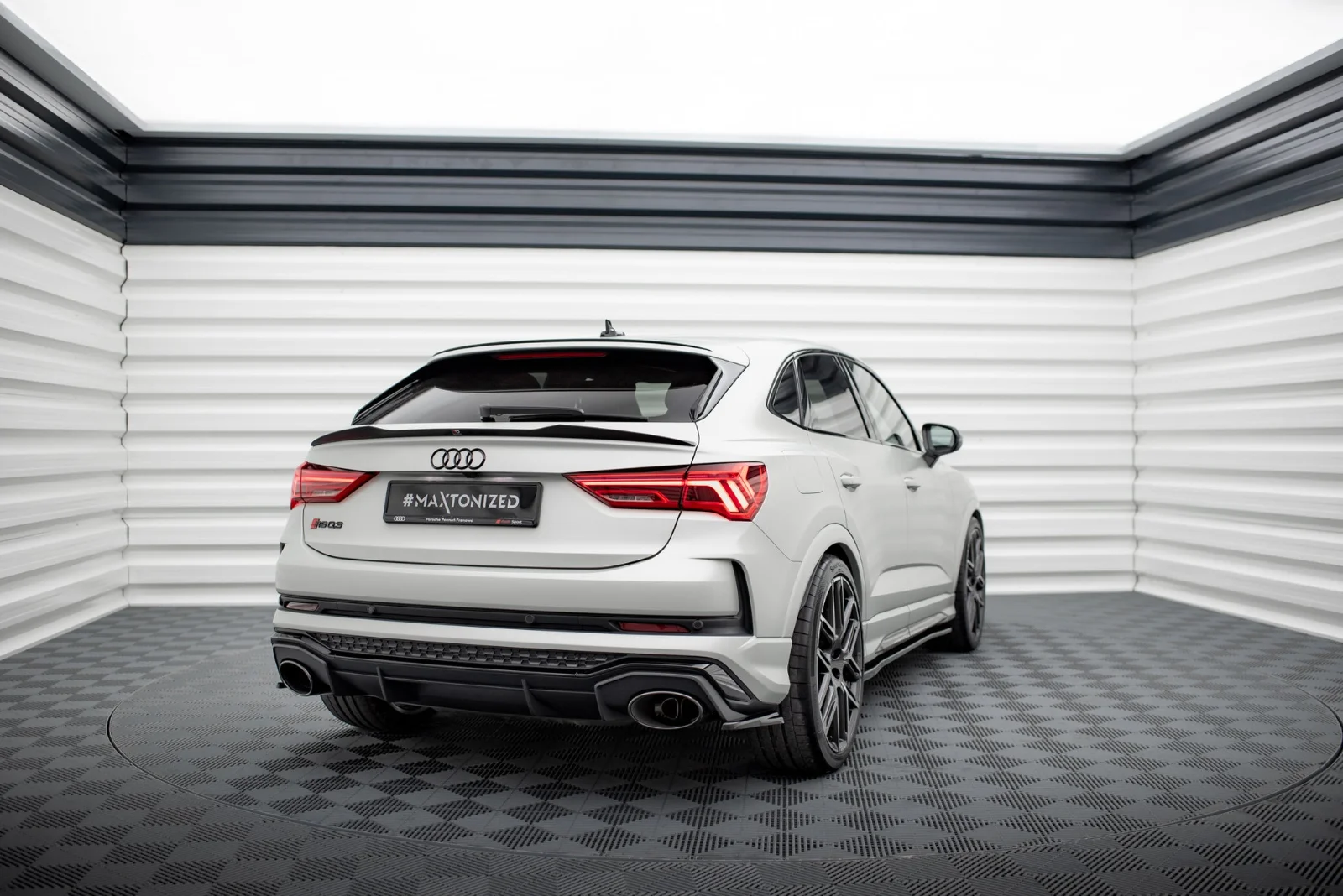 Maxton Design Heck-Seitensplitter für Audi RSQ3 F3 SUV – Schwarz glänzend