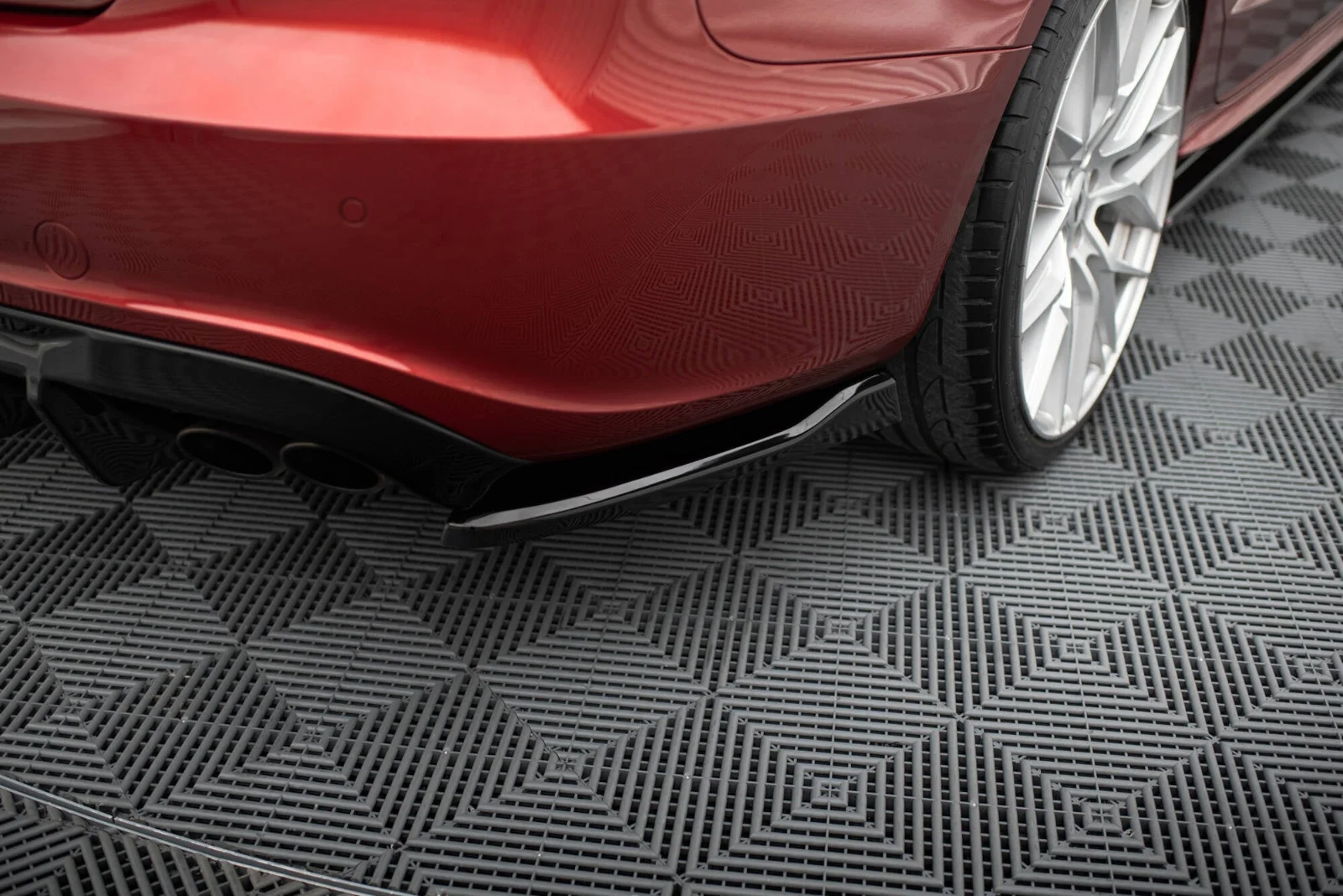 Maxton Design Heck-Seitensplitter für Audi S5 A5 S line 8T – Schwarz glänzend