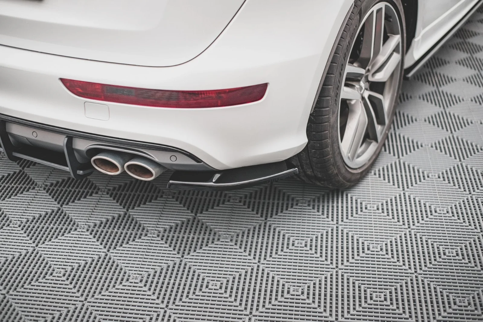 Maxton Design Heck-Seitensplitter für Audi SQ5 Mk1 (8R) – Schwarz glänzend