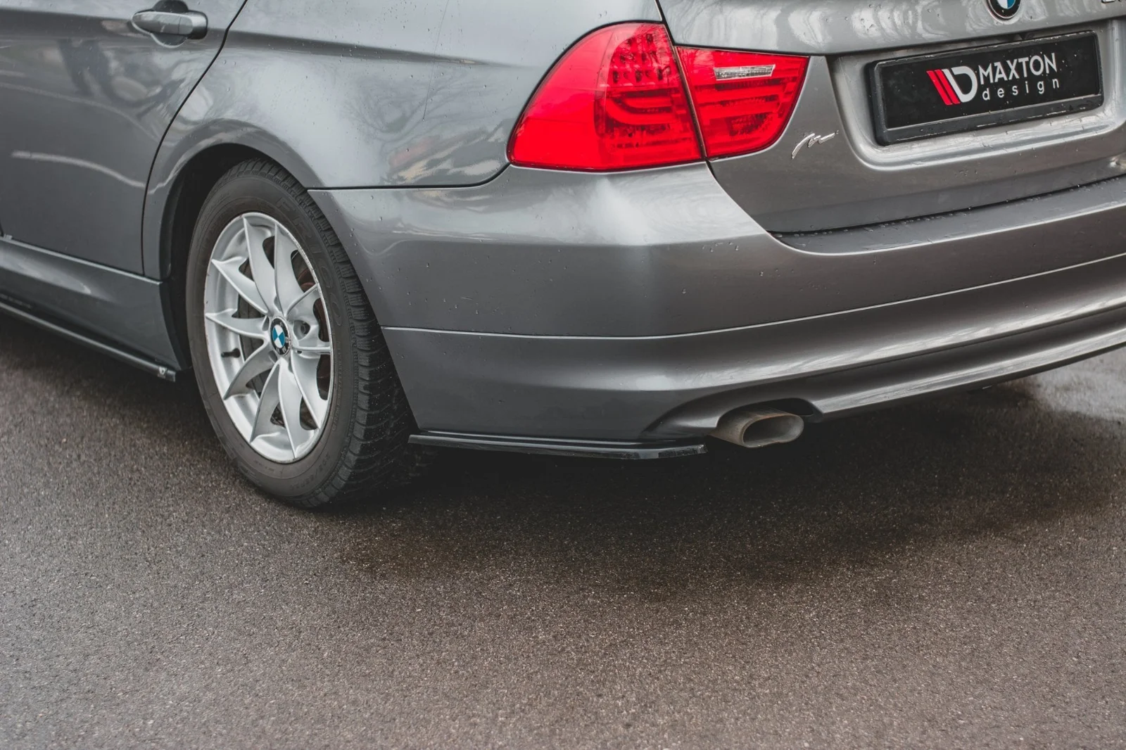 Maxton Design Heck-Seitensplitter für BMW 3er E91 FL – Schwarz glänzend