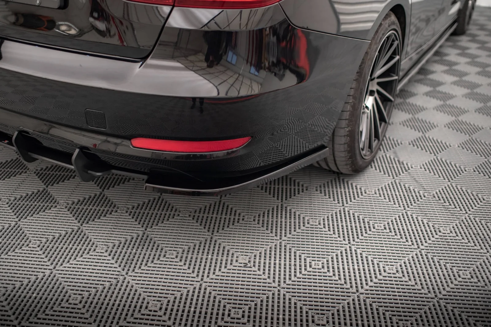 Maxton Design Heck-Seitensplitter für BMW 3er GT F34 – Schwarz glänzend – BM-3-34-GT-RSD2G – BM-3-34-GT-RSD2G