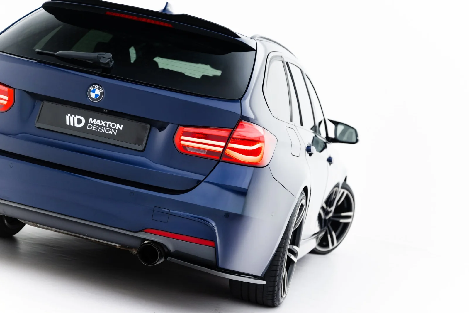Maxton Heck-Seitensplitter für BMW 3er M-Paket F30 FL F31 – Schwarz glänzend