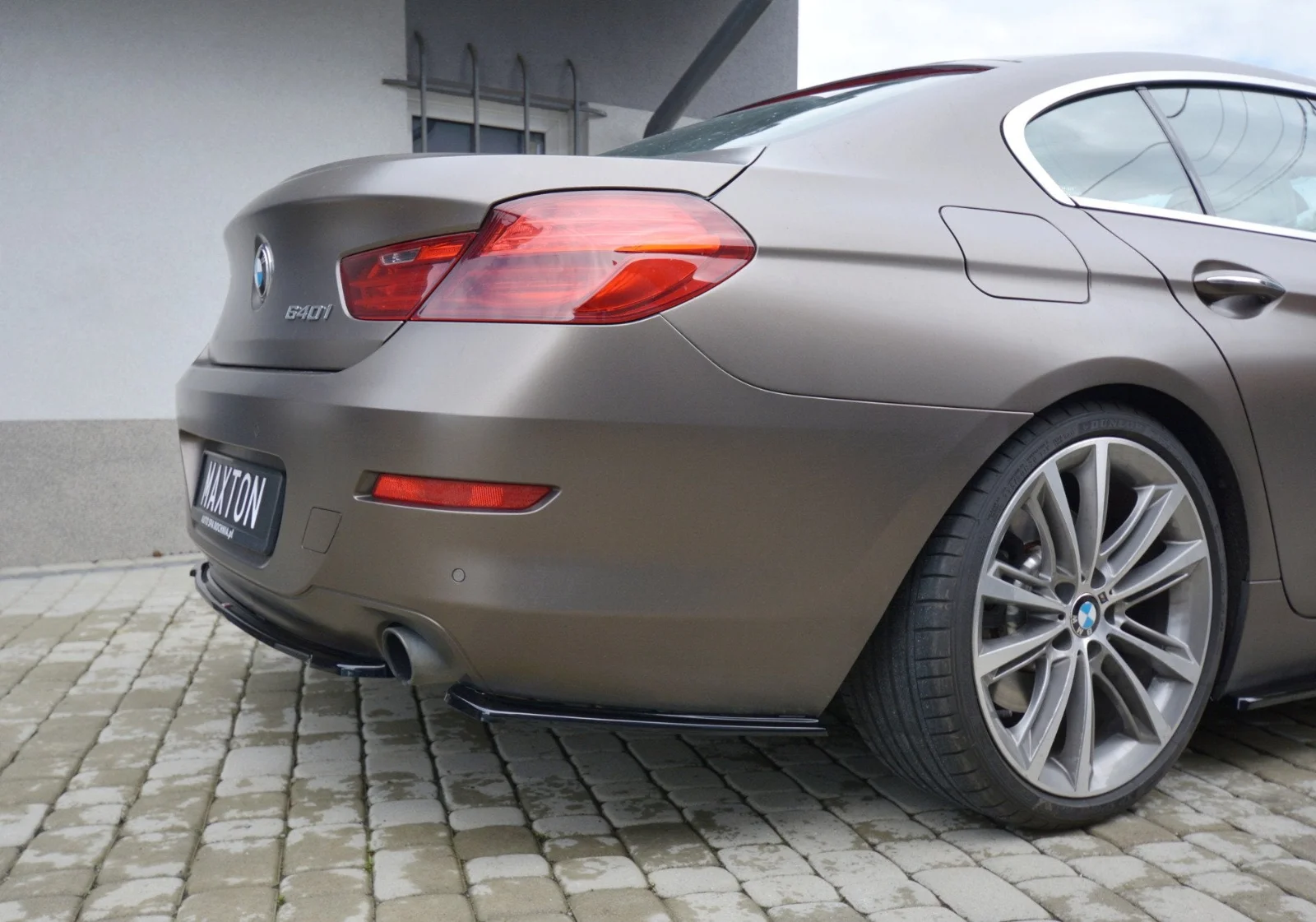 Maxton Design Heck-Seitensplitter für BMW 6er – Schwarz glänzend