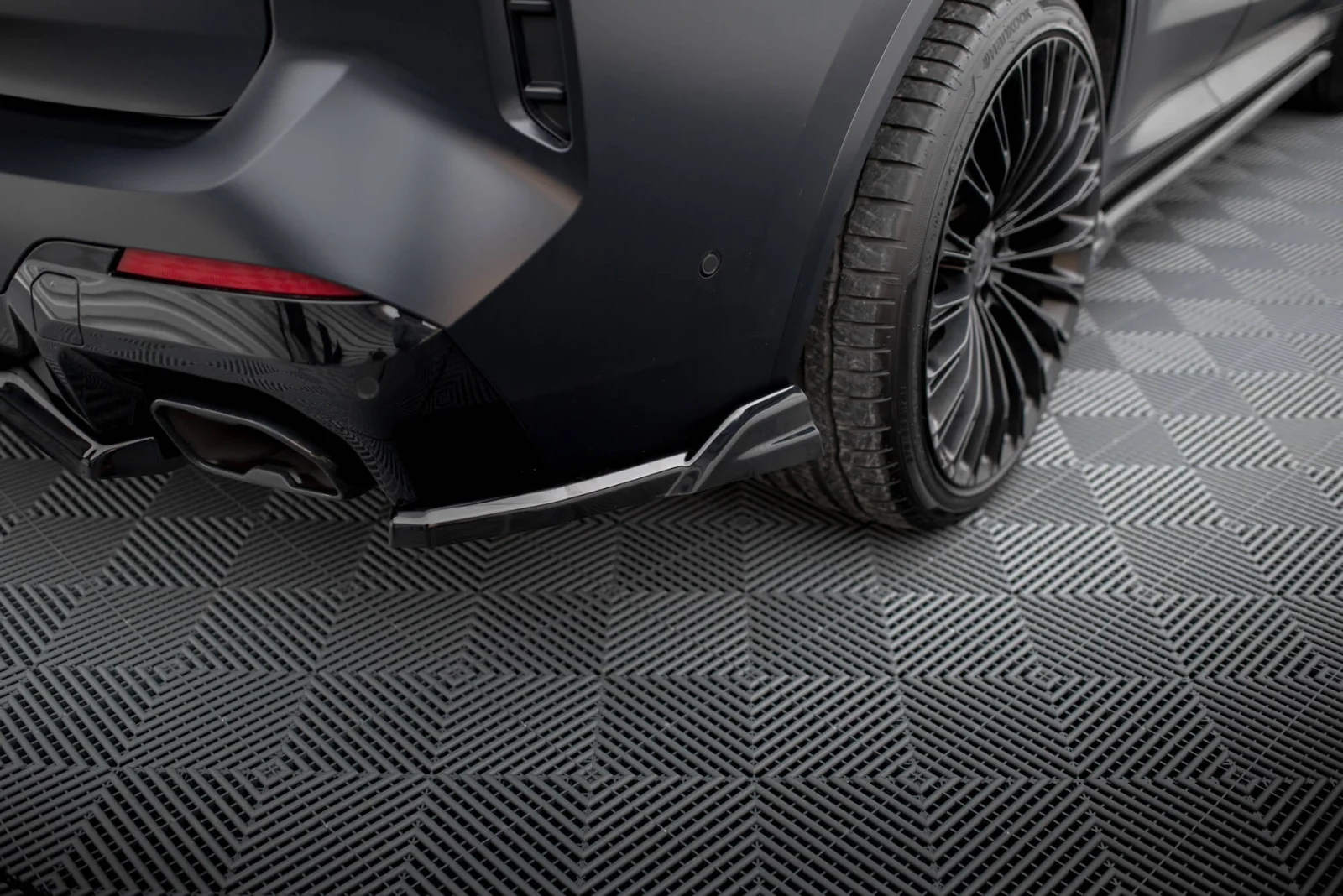 Maxton Design Heck-Seitensplitter für BMW X3 M-Paket G01 FL – Schwarz glänzend