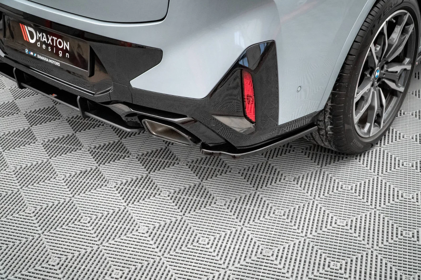 Maxton Design Heck-Seitensplitter für BMW X4 M-Paket G02 FL – Schwarz glänzend