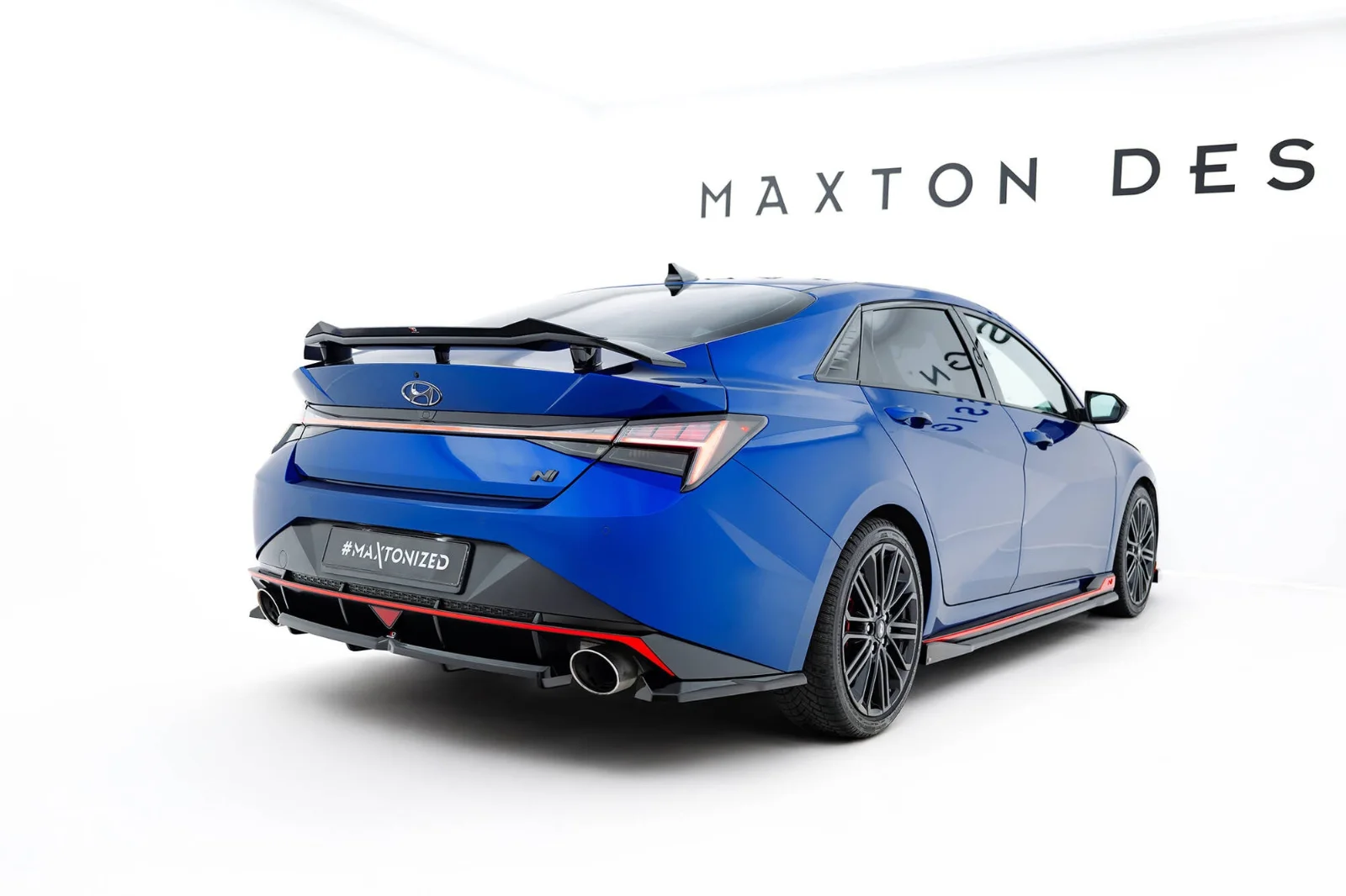 Maxton Design Heck-Seitensplitter für Hyundai Elantra N Mk7 – Schwarz glänzend