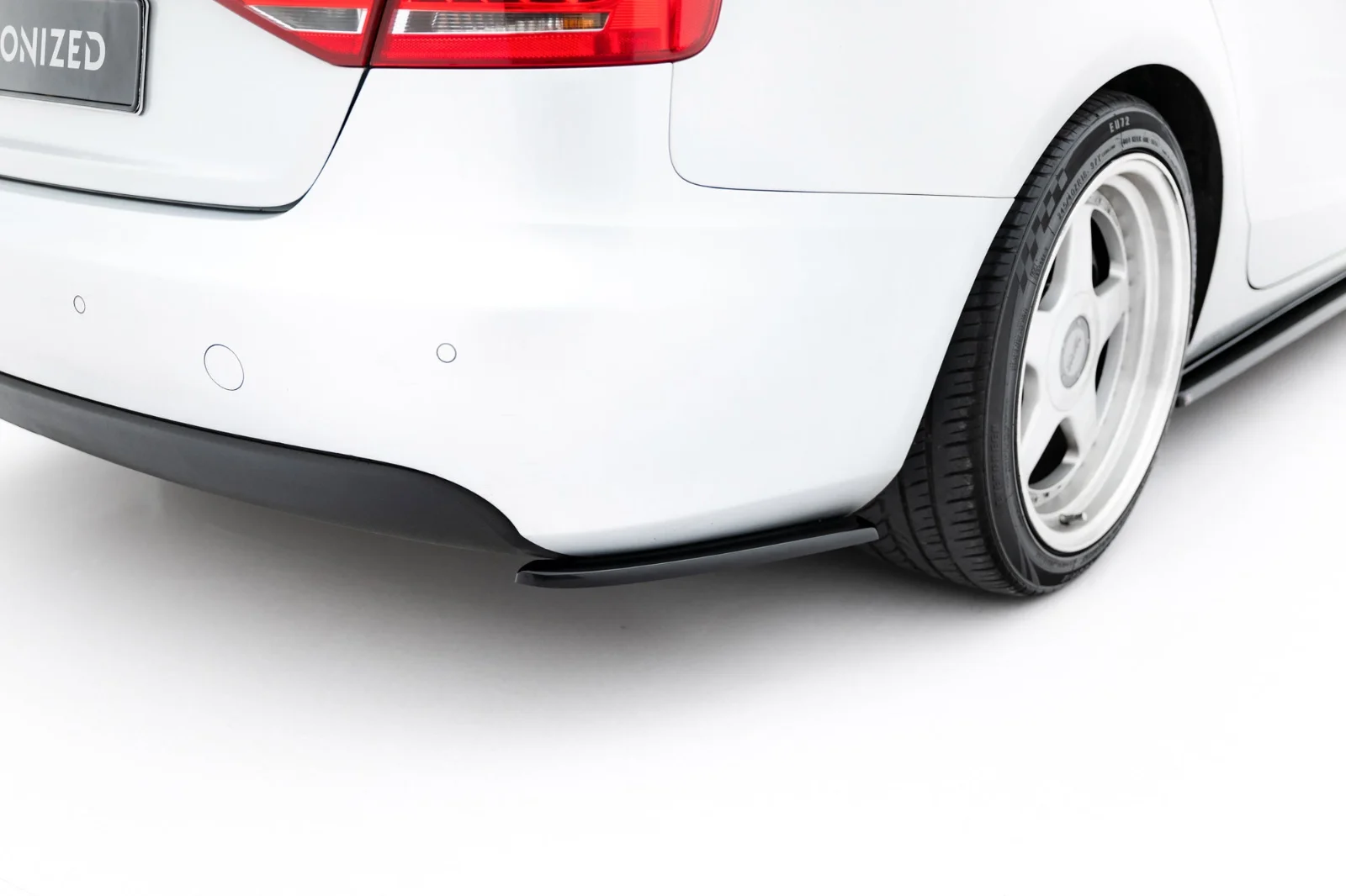 Maxton Design Heck-Seitensplitter V.1 für Audi A4 B8 – Schwarz glänzend