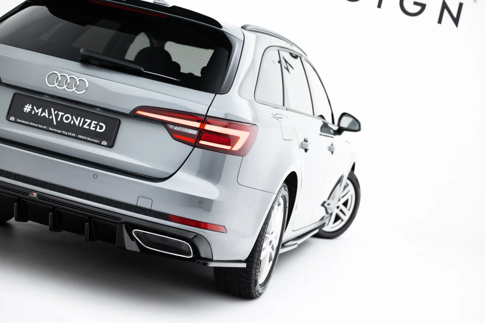 Maxton Heck-Seitensplitter V.1 für Audi A4 S line S4 B9 – Schwarz glänzend