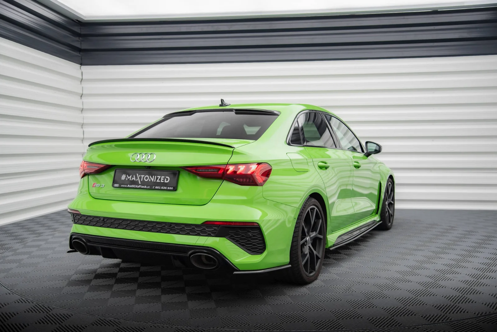 Maxton Design Heck-Seitensplitter V.1 für Audi RS3 8Y – Sichtcarbon (Prepreg)