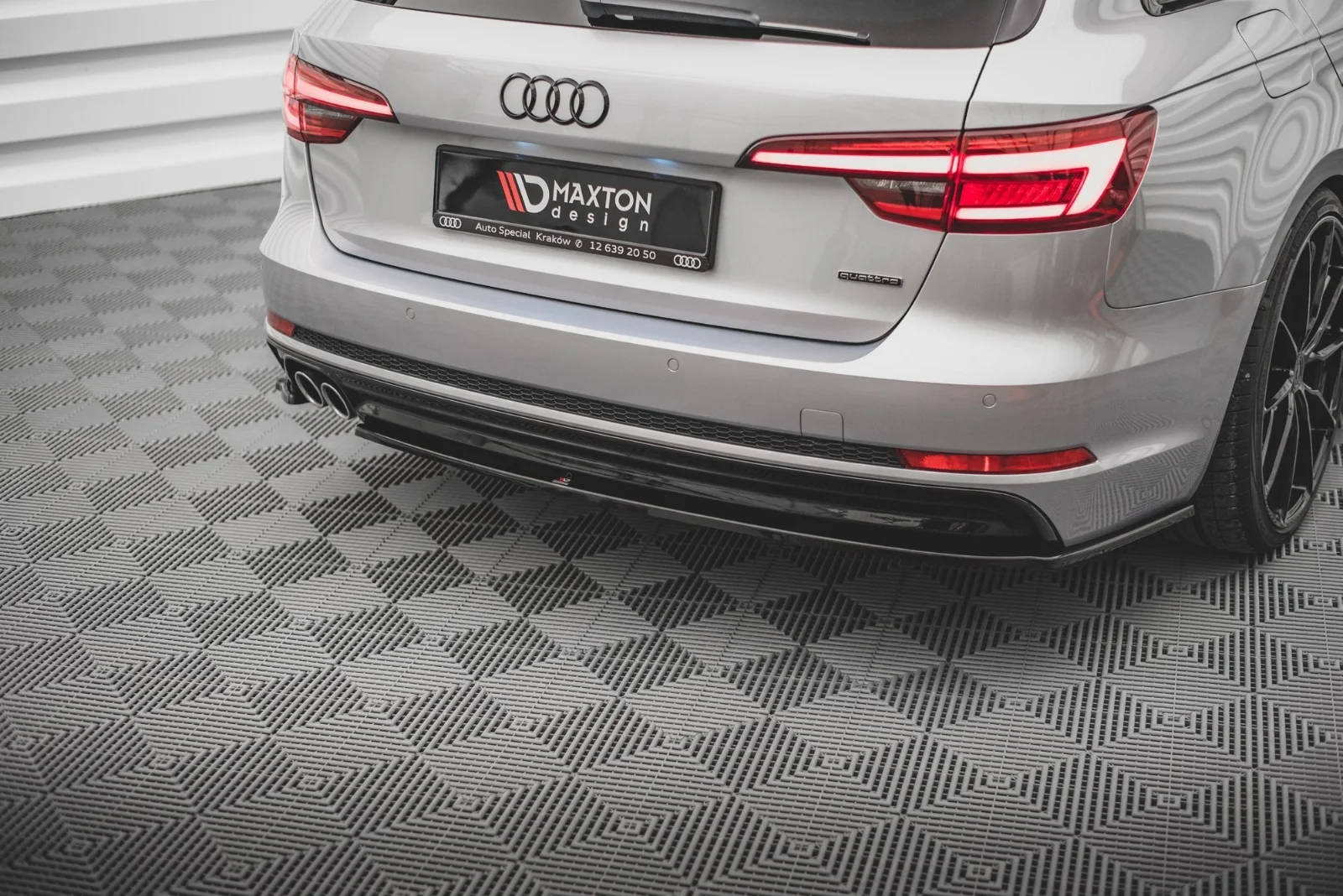 Maxton Design Heck-Seitensplitter V.2 für Audi A4 S line B9 – Schwarz glänzend
