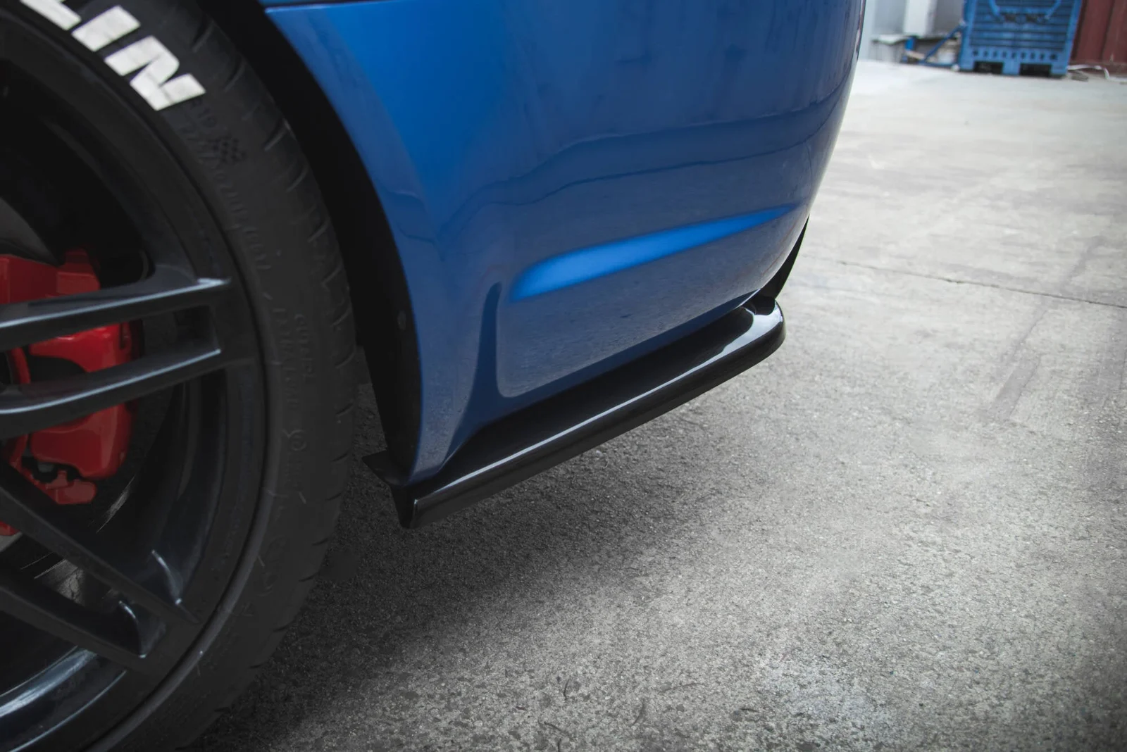 Maxton Design Heck-Seitensplitter V.2 für Audi RS4 B7 – Schwarz glänzend