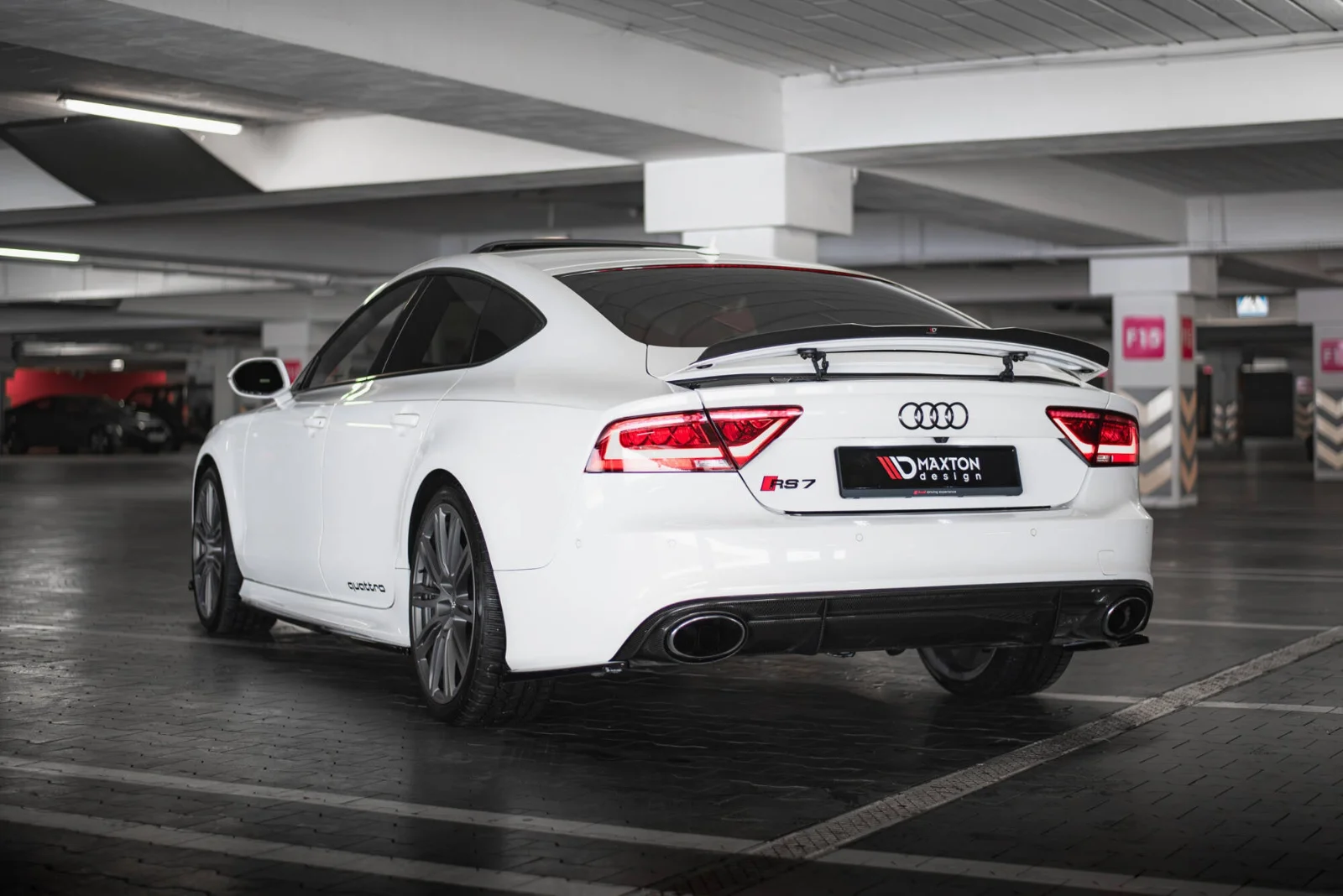 Maxton Design Heck-Seitensplitter V.2 für Audi RS7 C7 – Schwarz glänzend