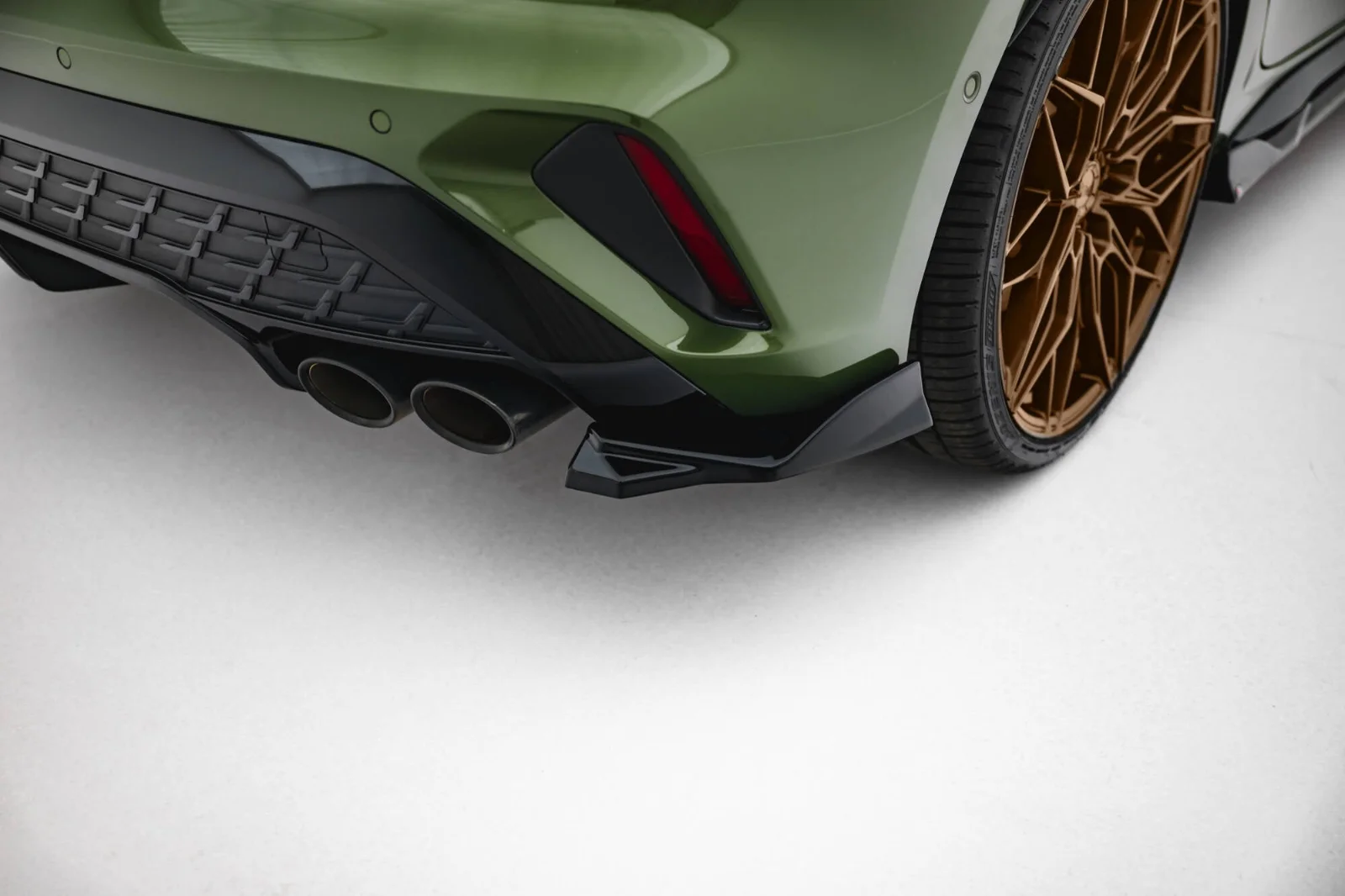 Maxton Design Heck-Seitensplitter V.2 für Audi S3 8Y FL – Schwarz glänzend – AU-S3-8YF-RSD2G