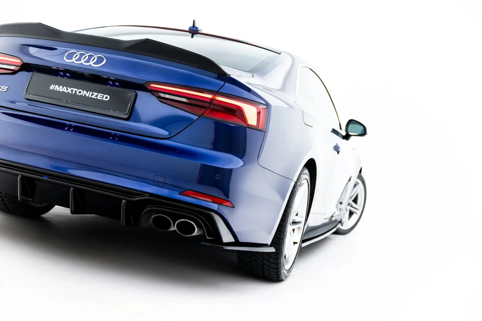 Maxton Design Heck-Seitensplitter V.2 für Audi S5 F5 – Schwarz glänzend