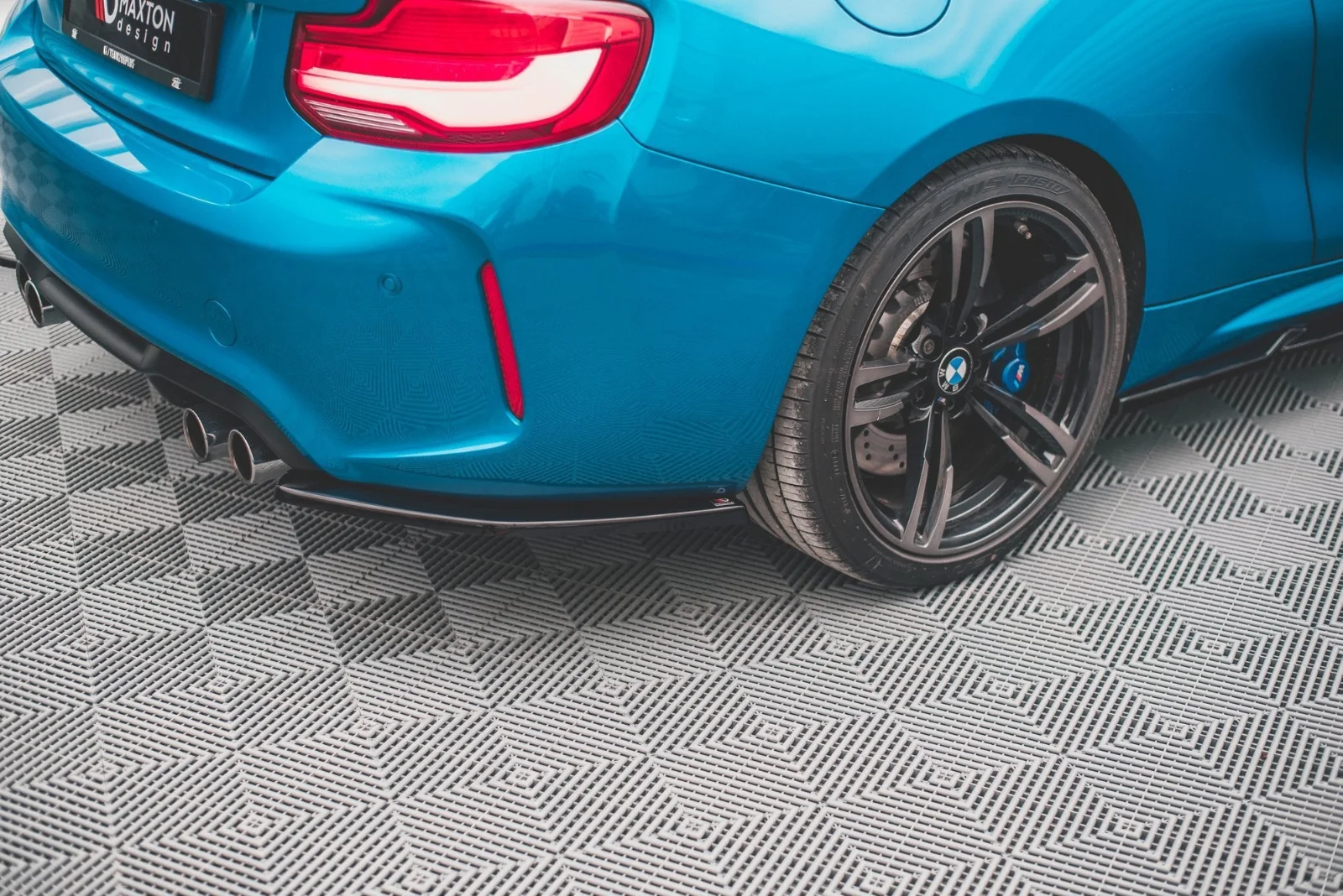Maxton Design Heck-Seitensplitter V.2 für BMW M2 F87 – Schwarz glänzend